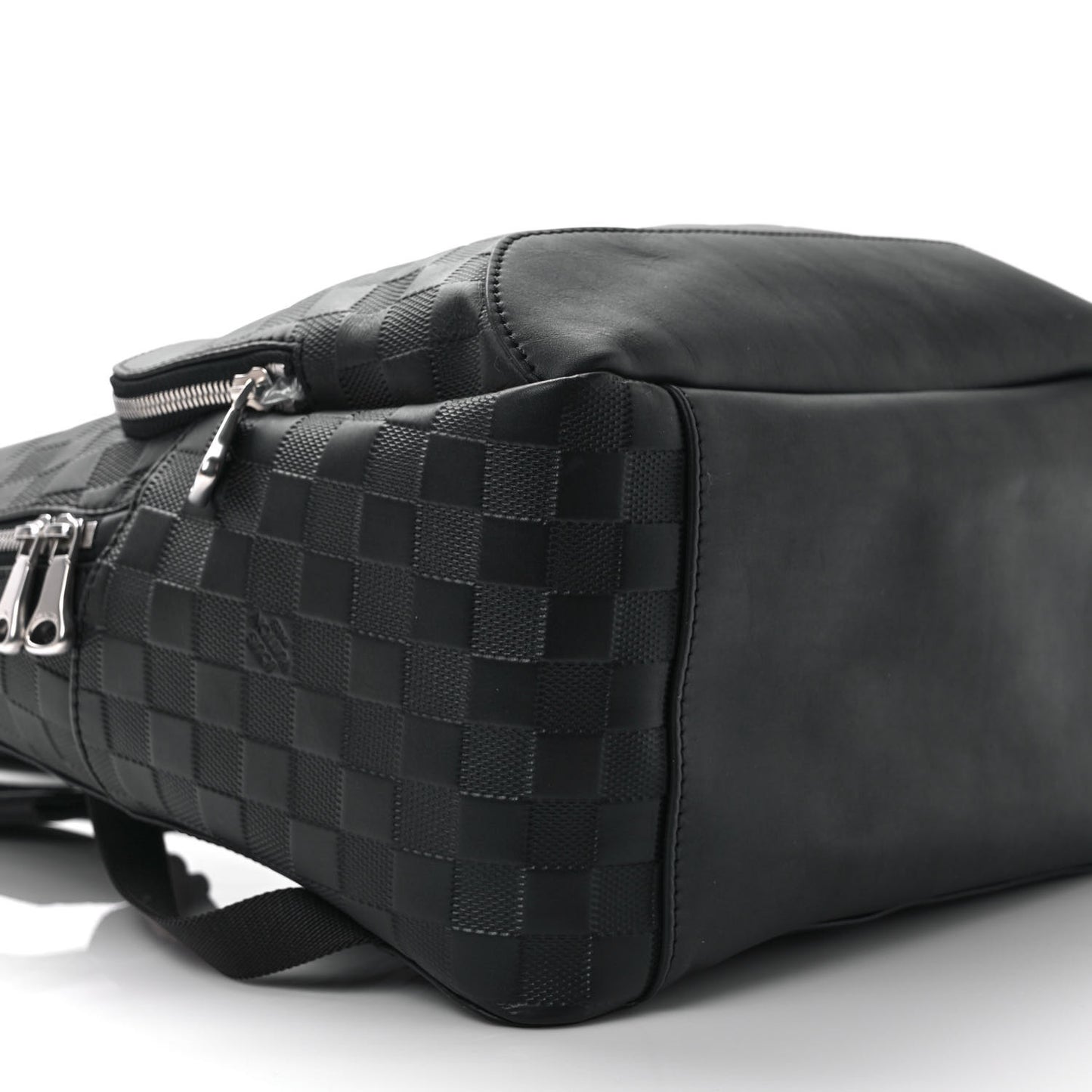Damier Infini Avenue Backpack Onyx