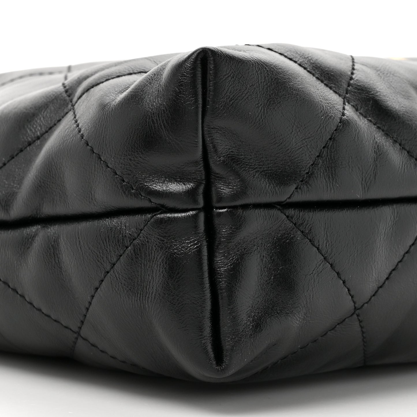 Shiny Calfskin Quilted Small Chanel 22 Black