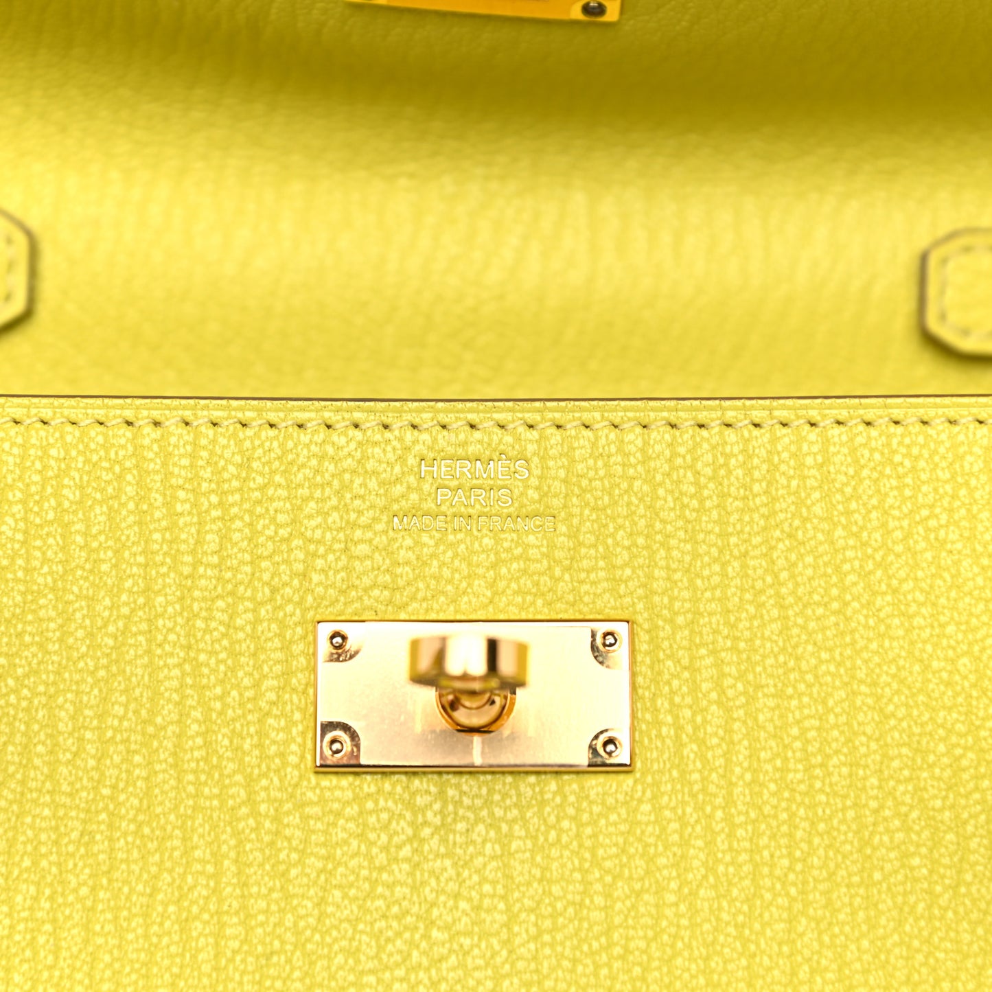 Chevre Mysore Kelly Wallet To Go Lime