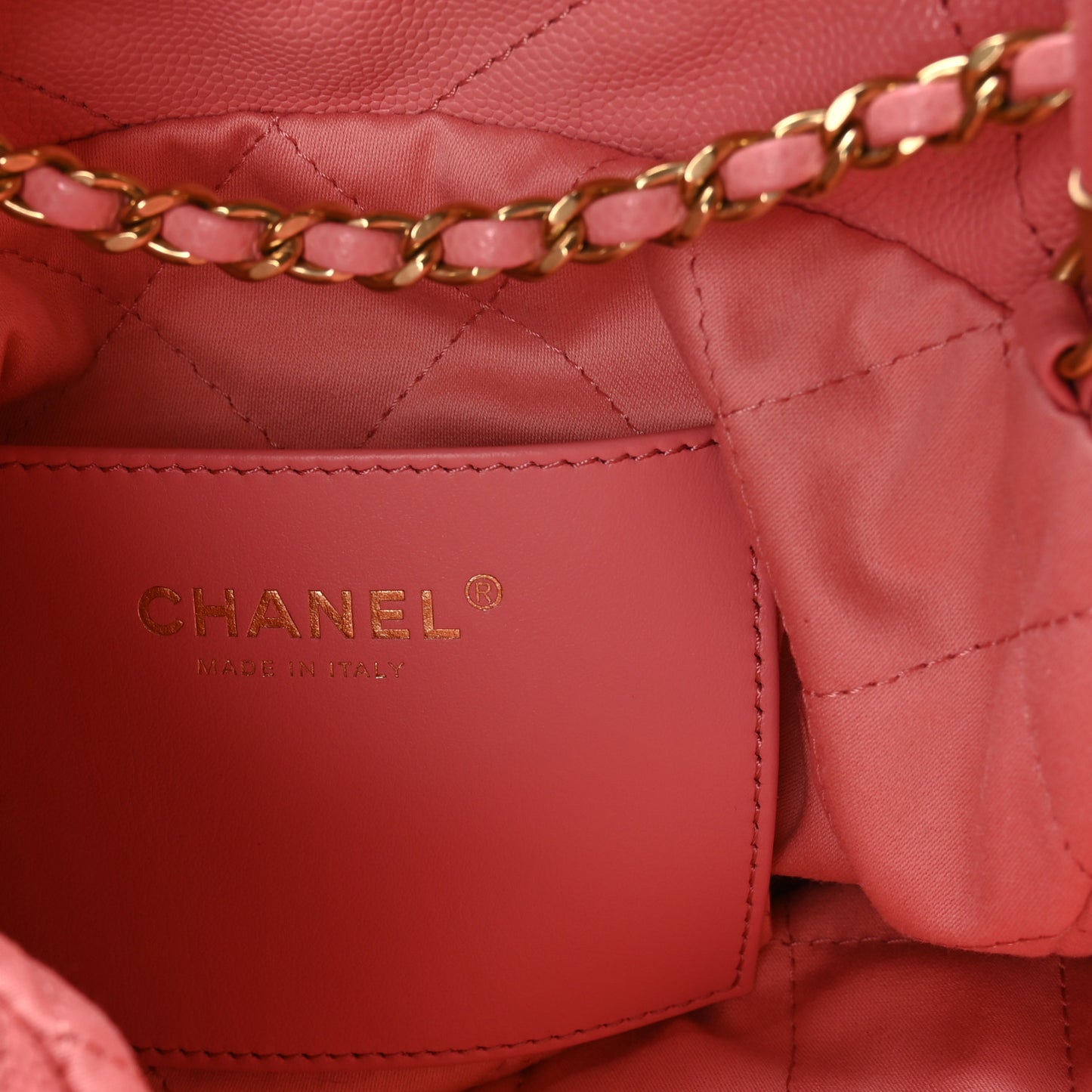 Shiny Caviar Quilted Mini Chanel 22 Coral