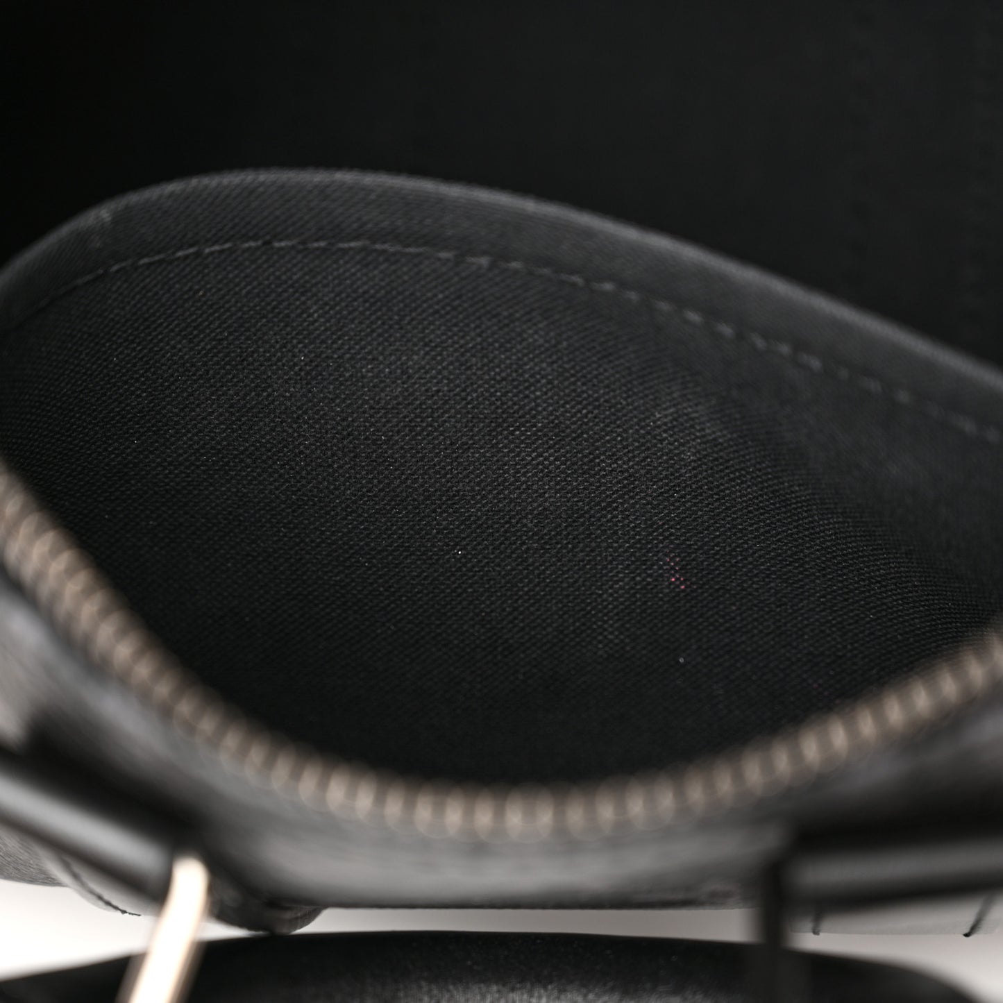 Reverse Monogram Eclipse Keepall Bandouliere 25