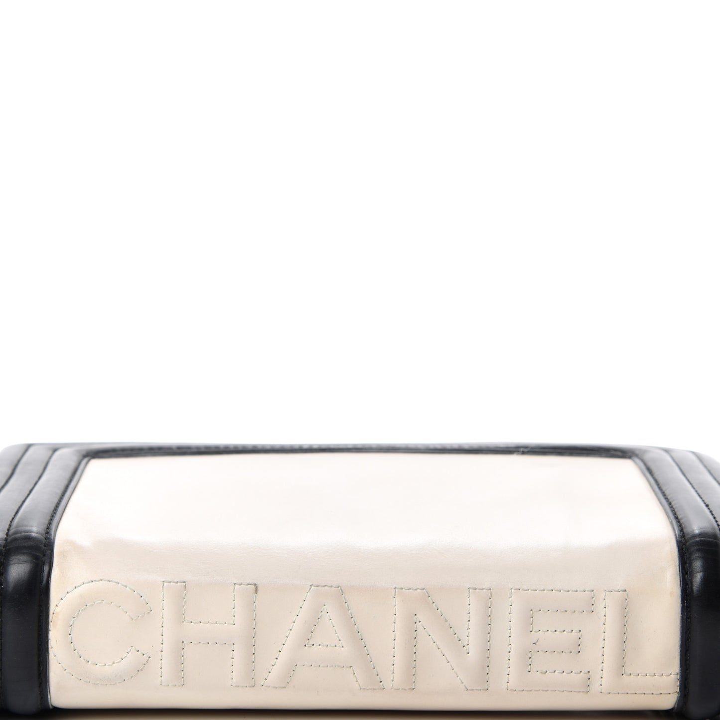 Glazed Calfskin Medium Boy Flap White Black