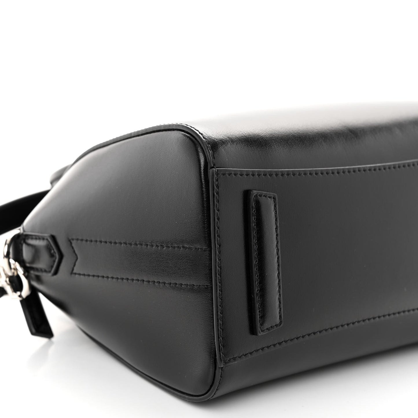 Shiny Lord Calfskin Mini Antigona Black