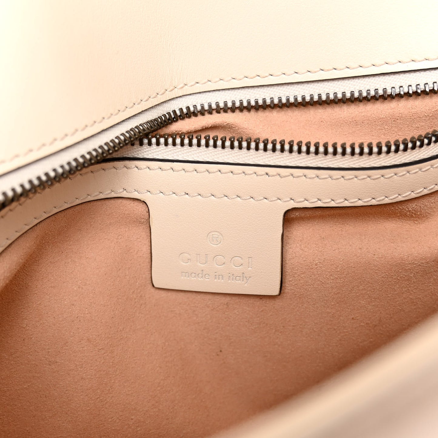 Calfskin Matelasse Small GG Marmont Shoulder Bag White