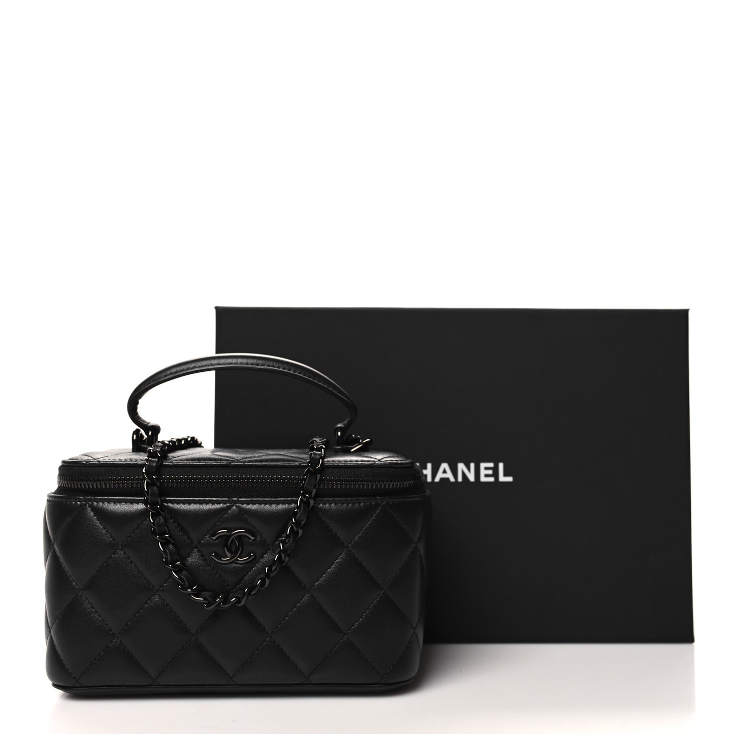 Lambskin Quilted Small Top Handle Vanity Case With Chain So Black