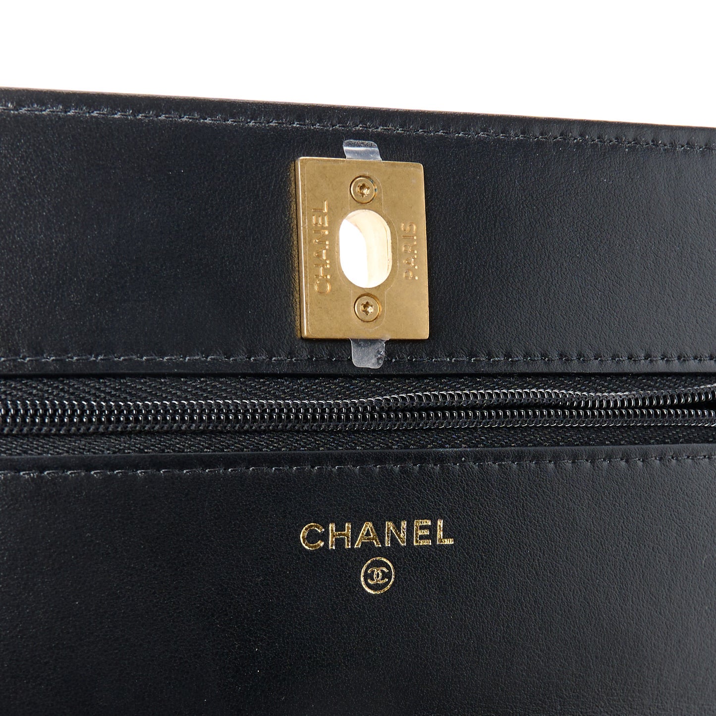 Pearly Caviar Quilted Fit For You Wallet On Chain WOC Navy