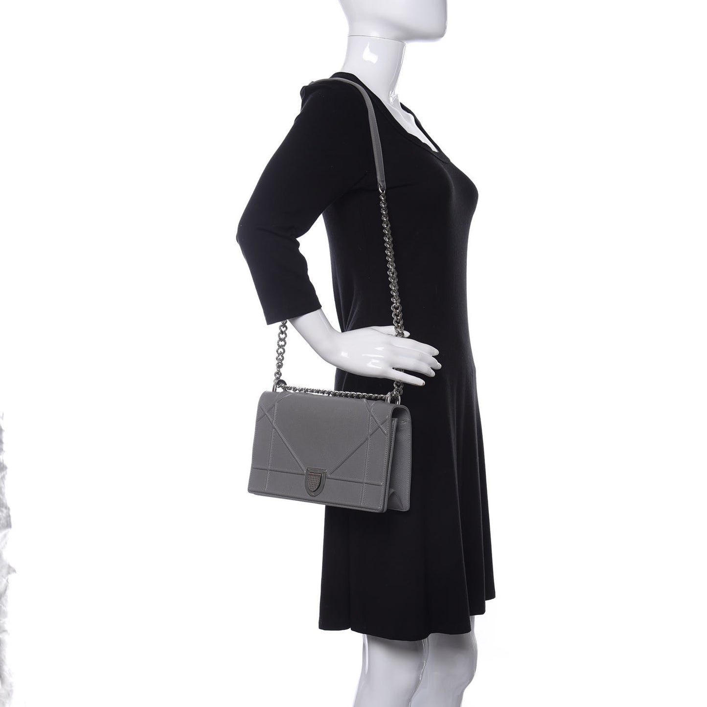 Grained Calfskin Medium Diorama Flap Bag Gris