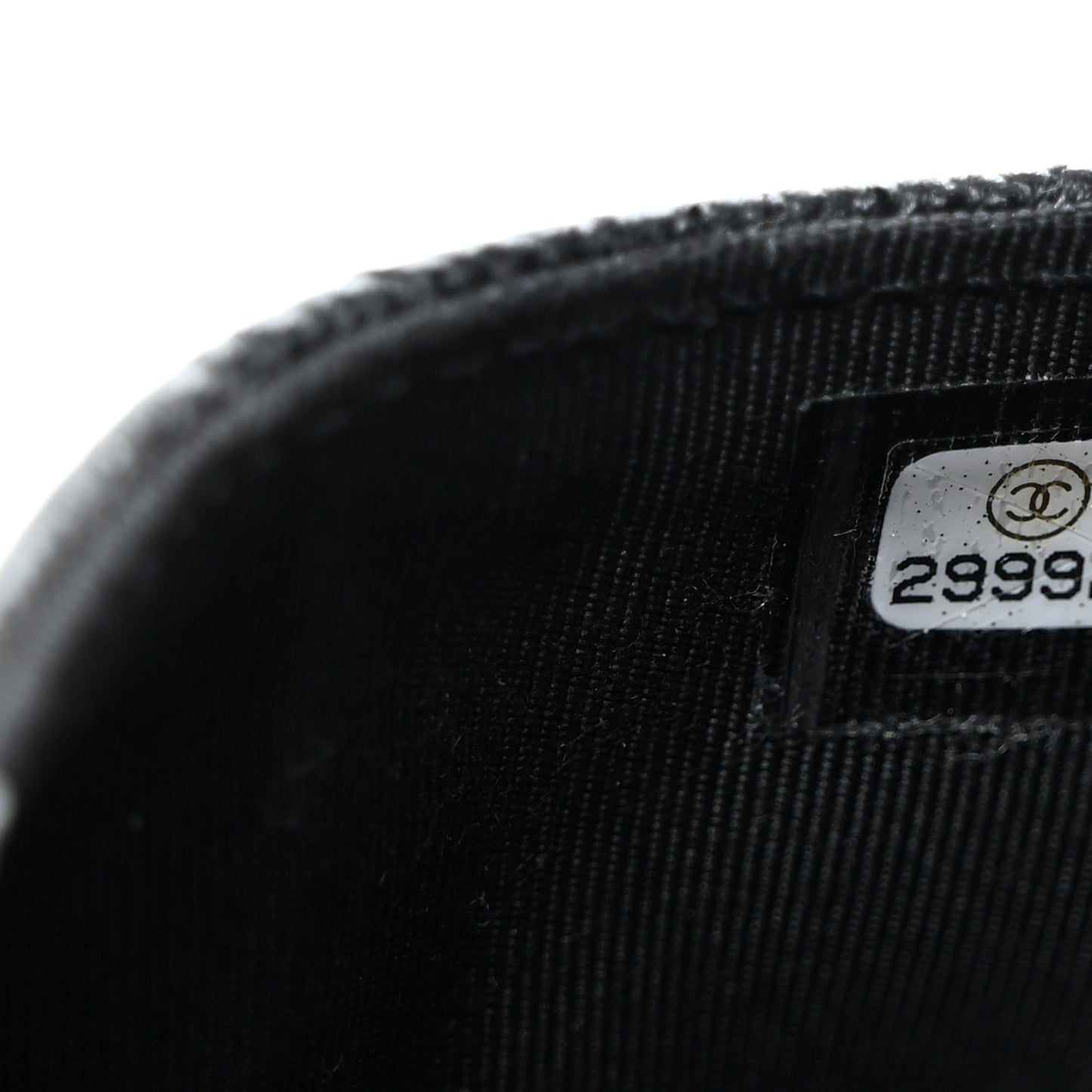 Caviar Quilted CC Zip Card Holder Black