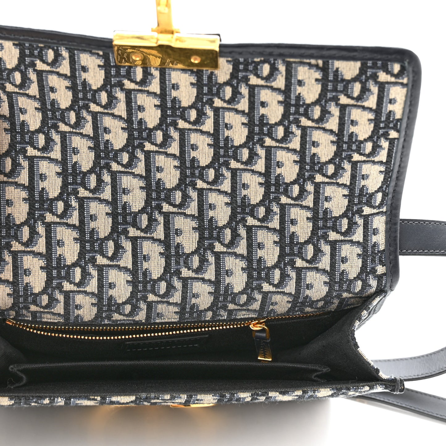 Oblique 30 Montaigne Flap Bag Blue