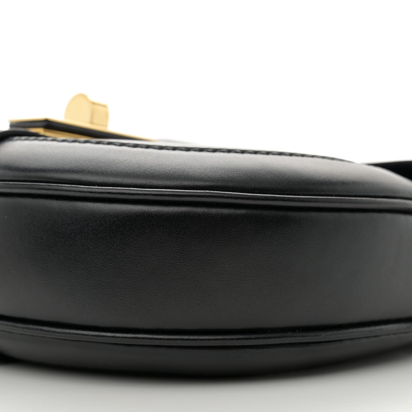 Satinated Calfskin Besace Small 16 Black