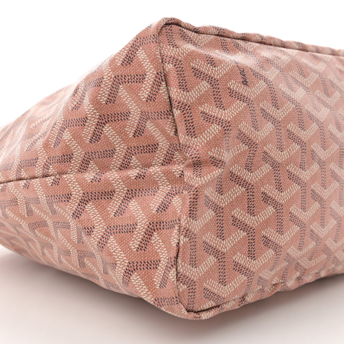 Iridescent Goyardine Saint Louis PM Pearly Coral