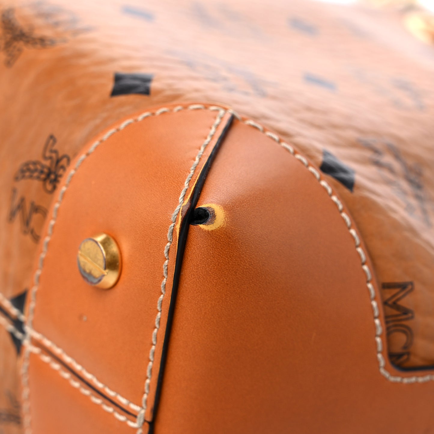Visetos Berlin Mini Drawstring Bucket Bag Cognac