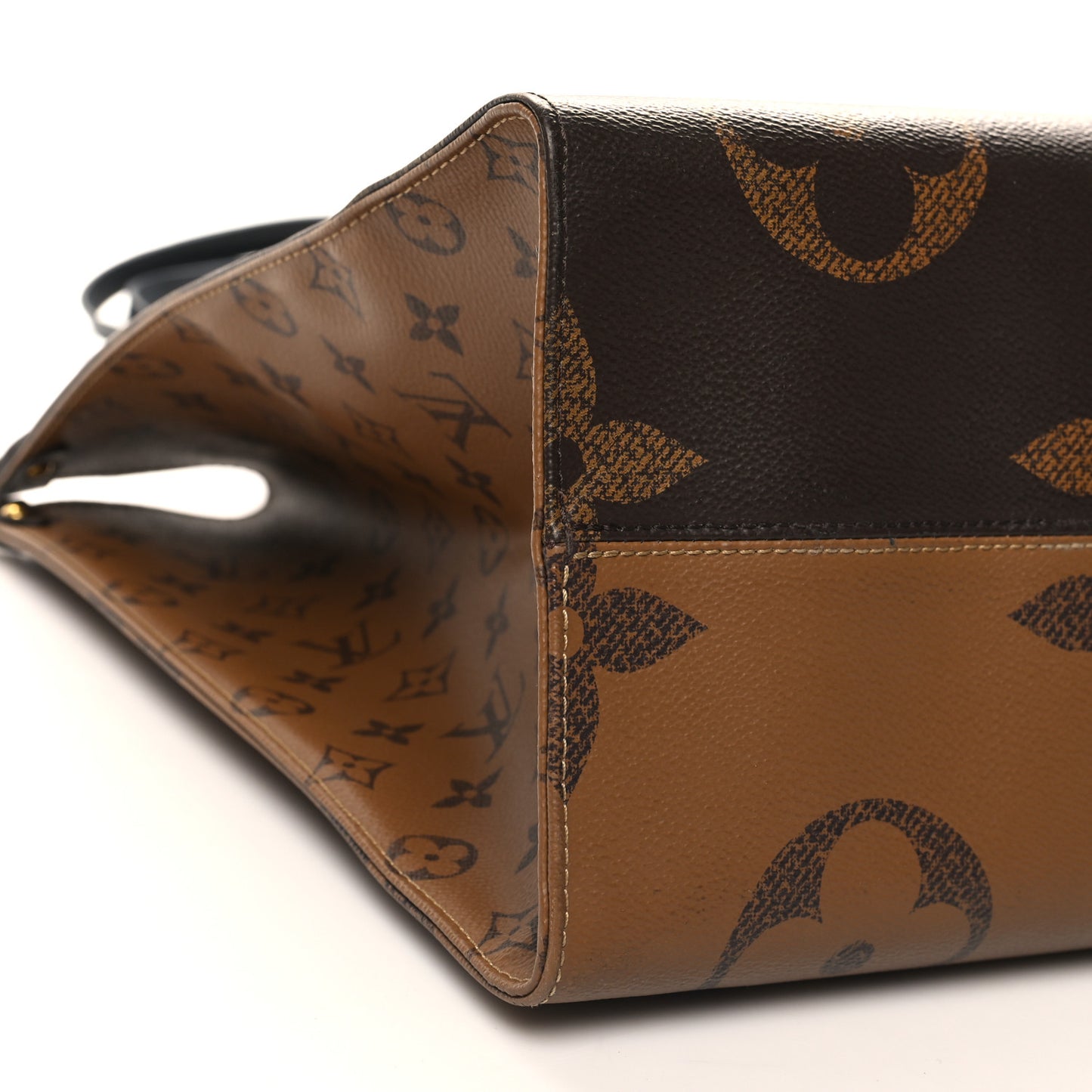 Reverse Monogram Giant Onthego GM