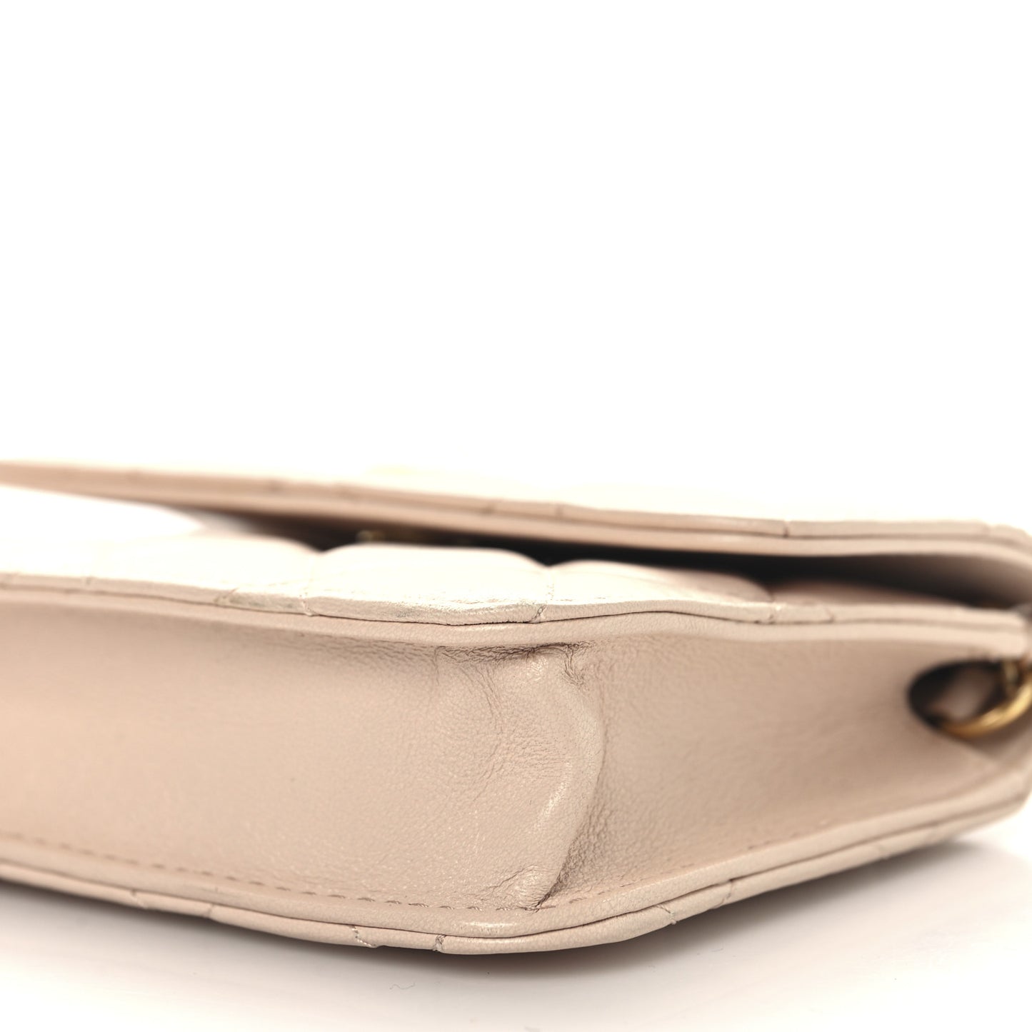 Lambskin Quilted Pearl Crush Clutch With Chain Light Pink