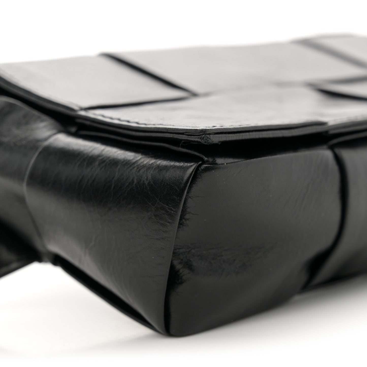 Paper Calfskin Maxi Intreccio The Belt Cassette Bag Black