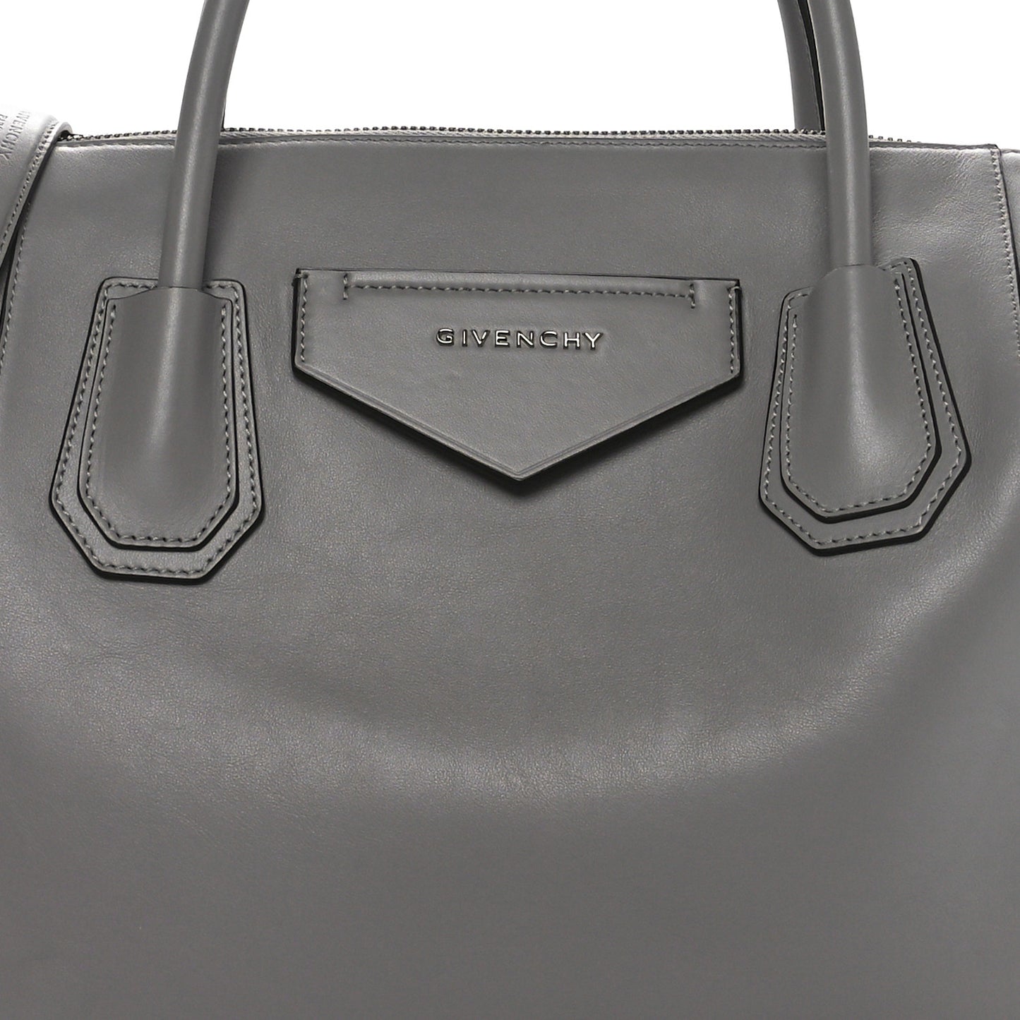 Soft Calfskin Medium Soft Antigona Pearl Grey