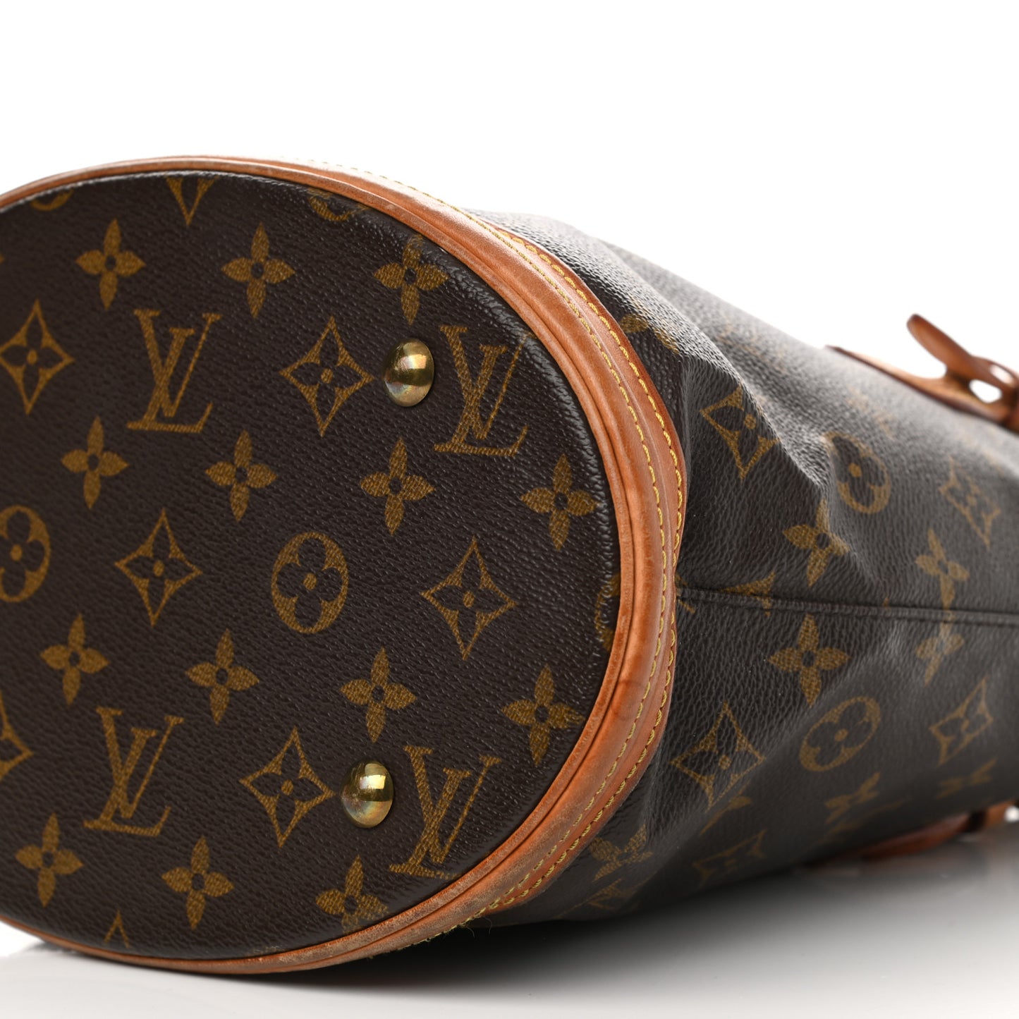 Monogram Petit Bucket 23