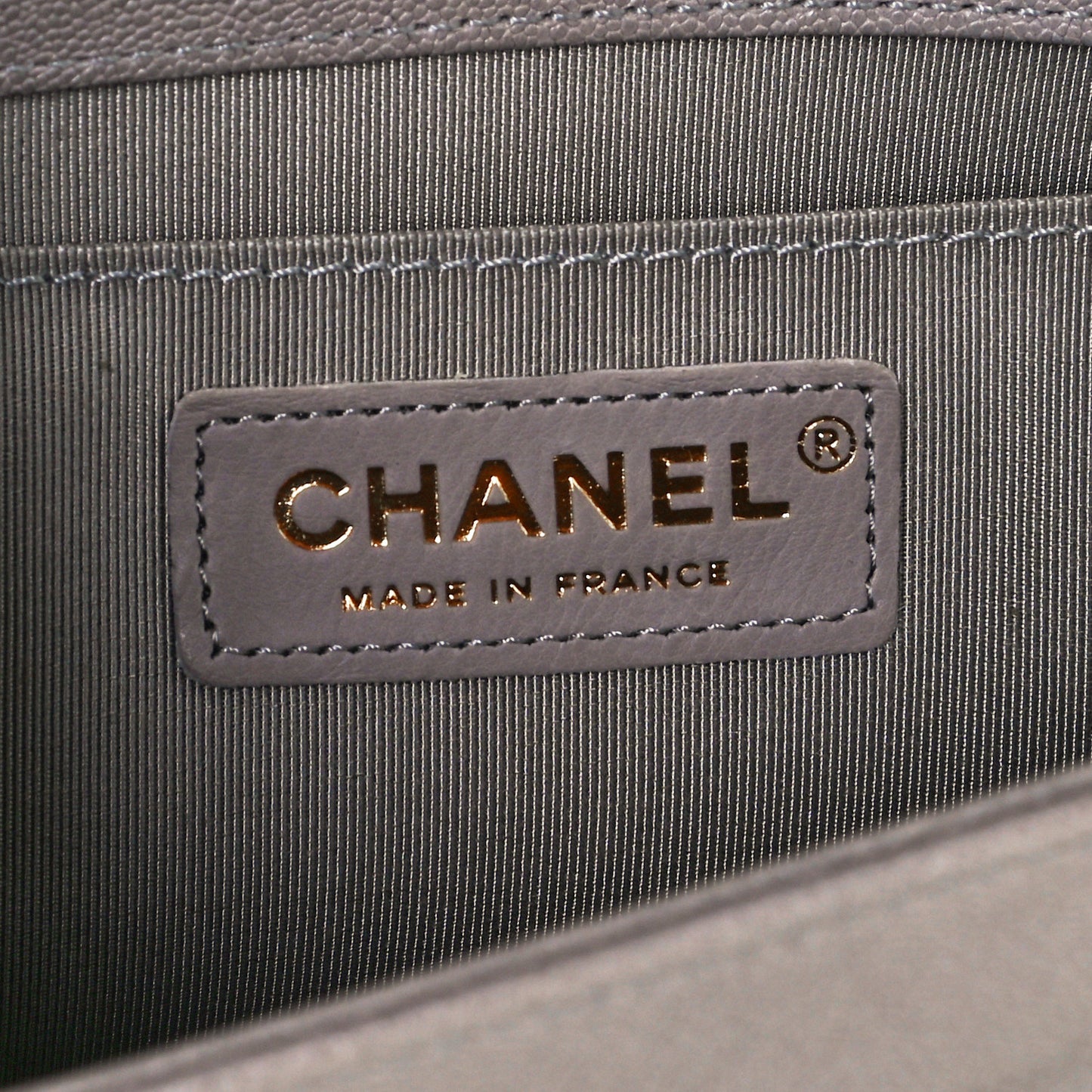 Caviar Quilted Medium Boy Flap Grey