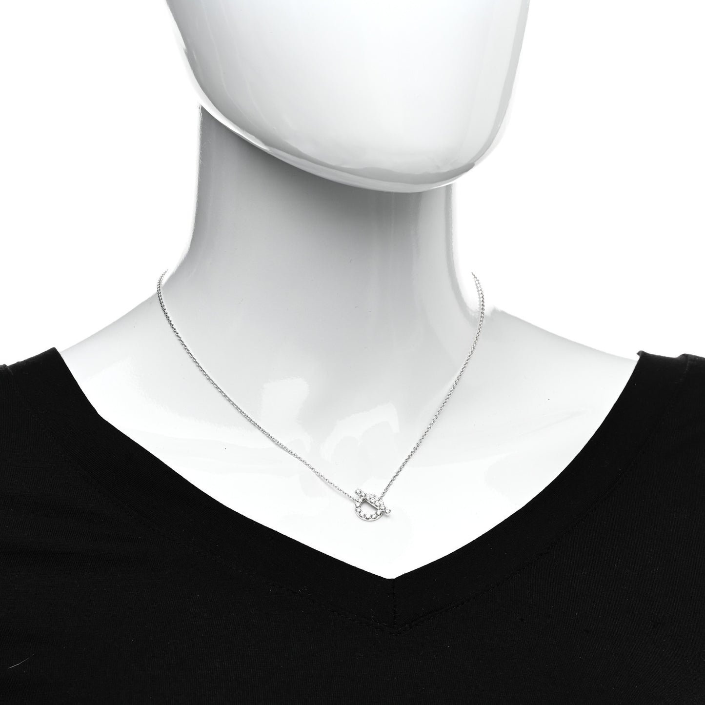 18K White Gold Diamond Finesse Pendant Necklace