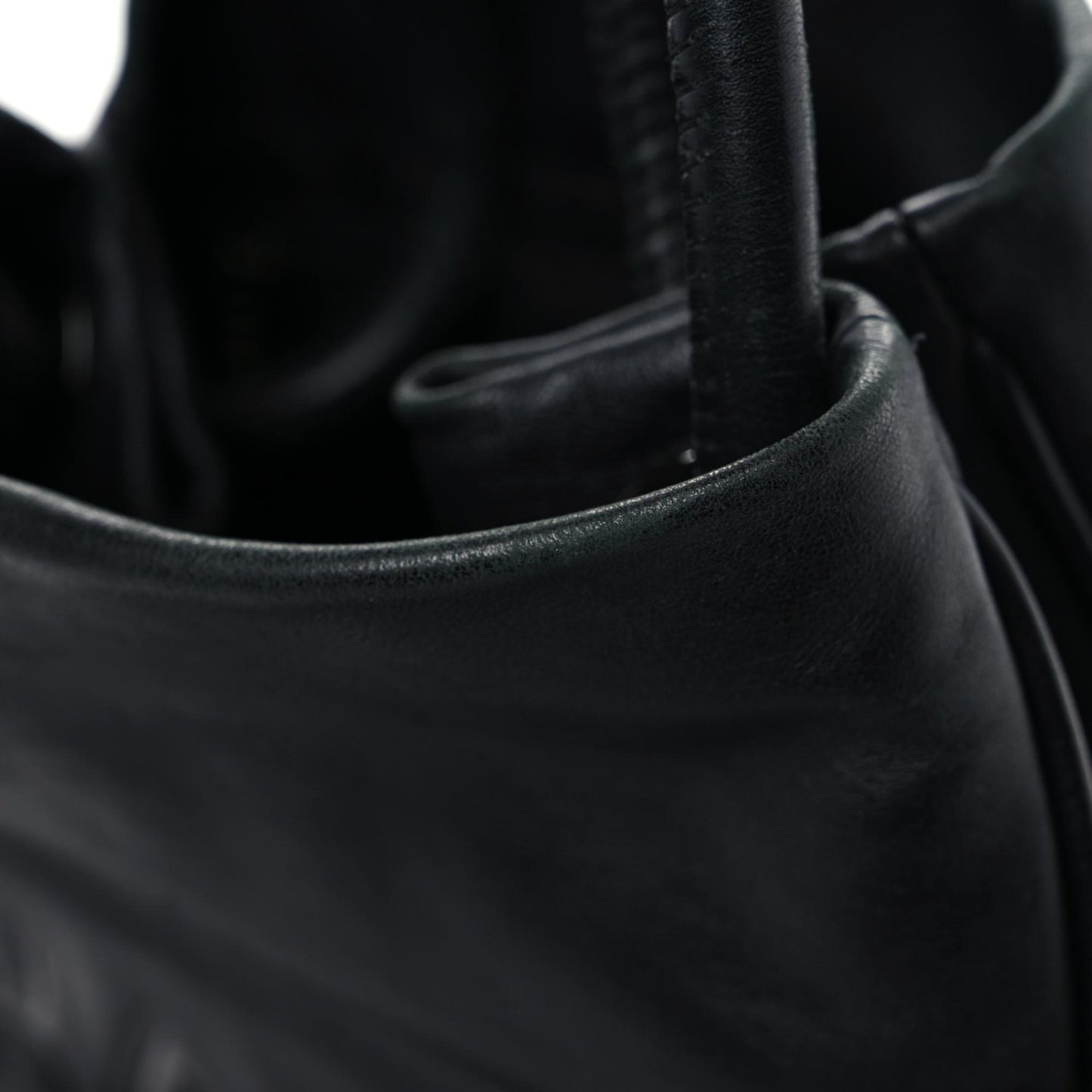 Lambskin Patent Calfskin Camellia Tote Black