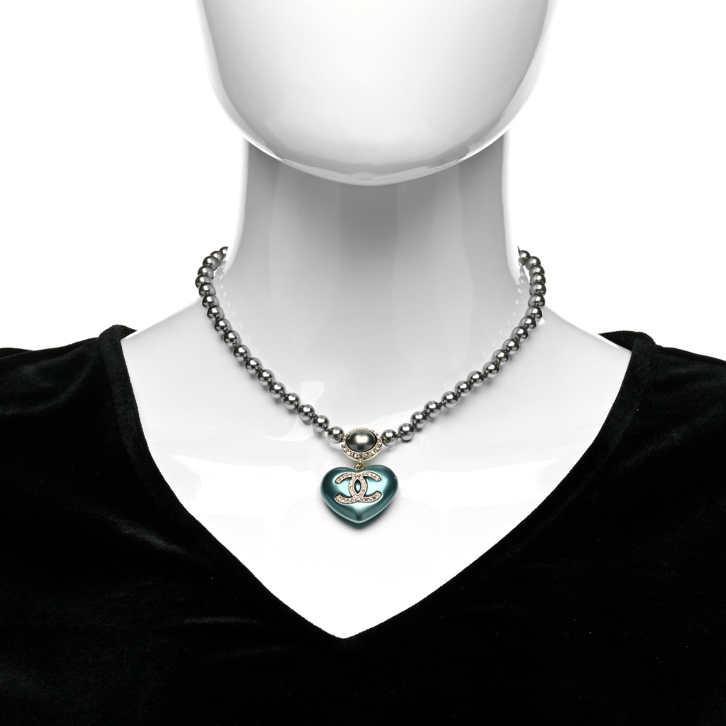Pearl Crystal CC Heart Short Necklace Silver Blue