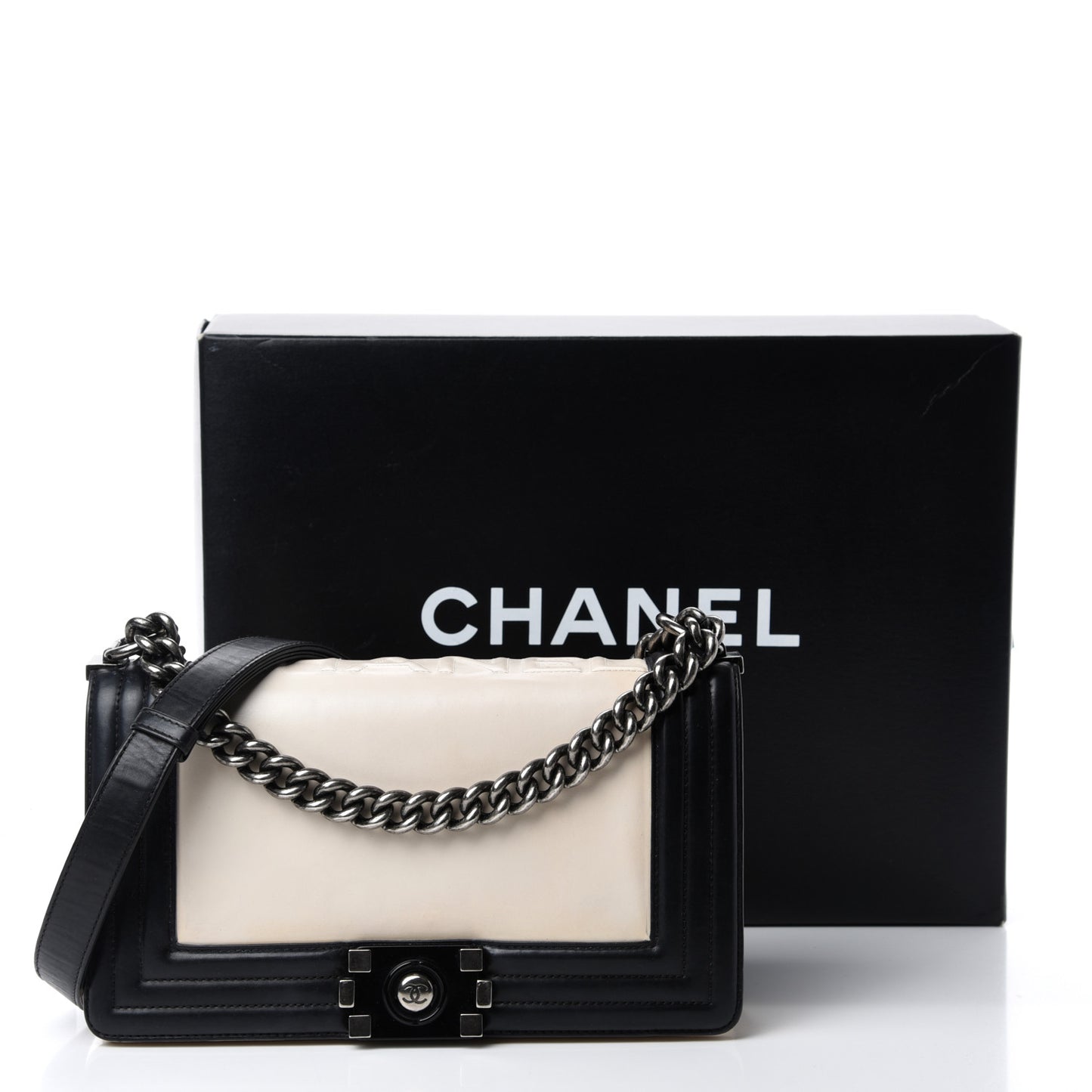Glazed Calfskin Medium Boy Flap White Black