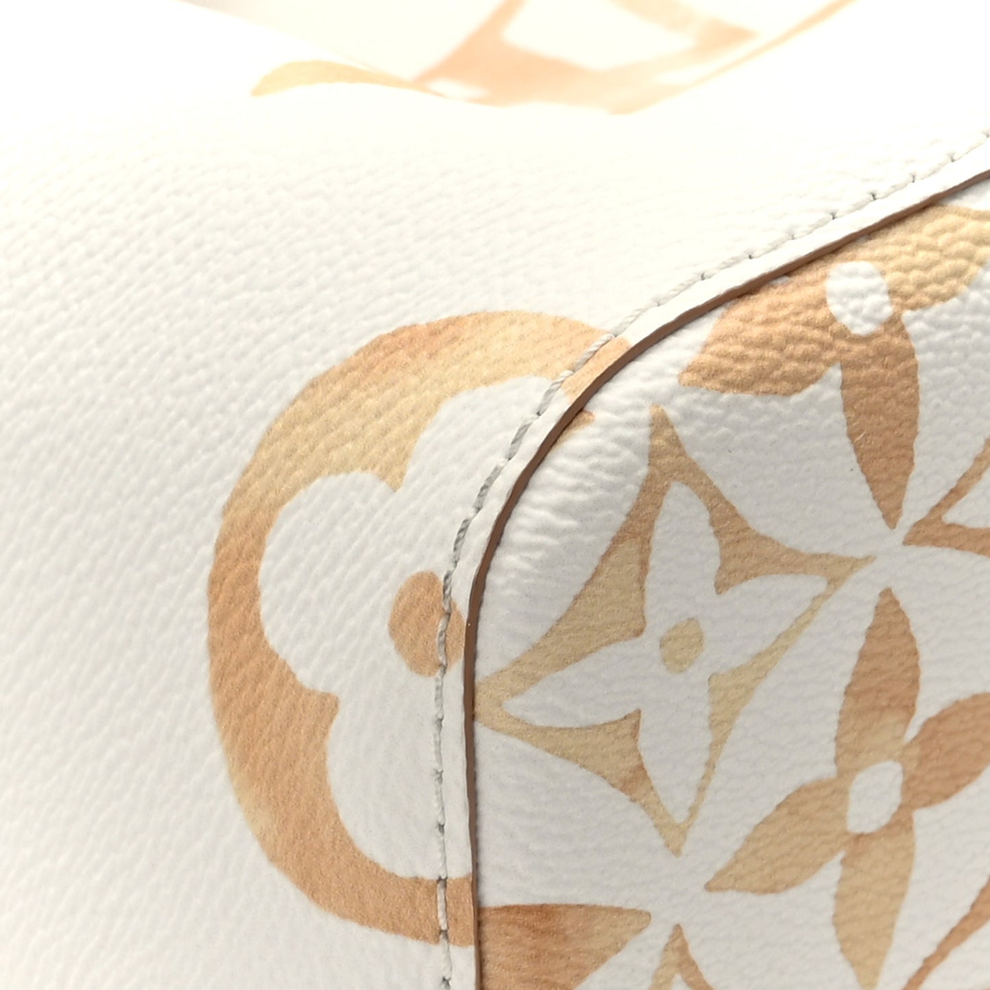 Monogram Giant By The Pool 2.0 Neonoe BB Beige