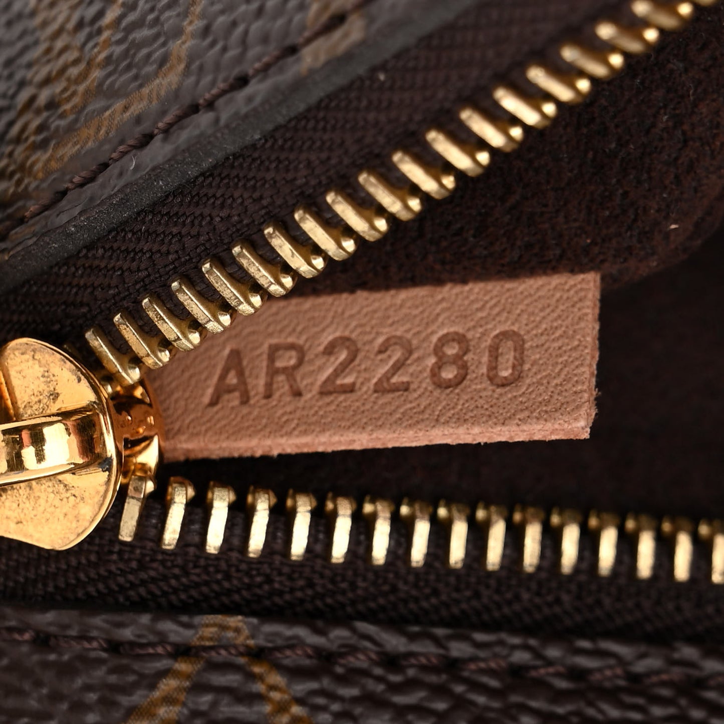 Monogram Pochette Metis