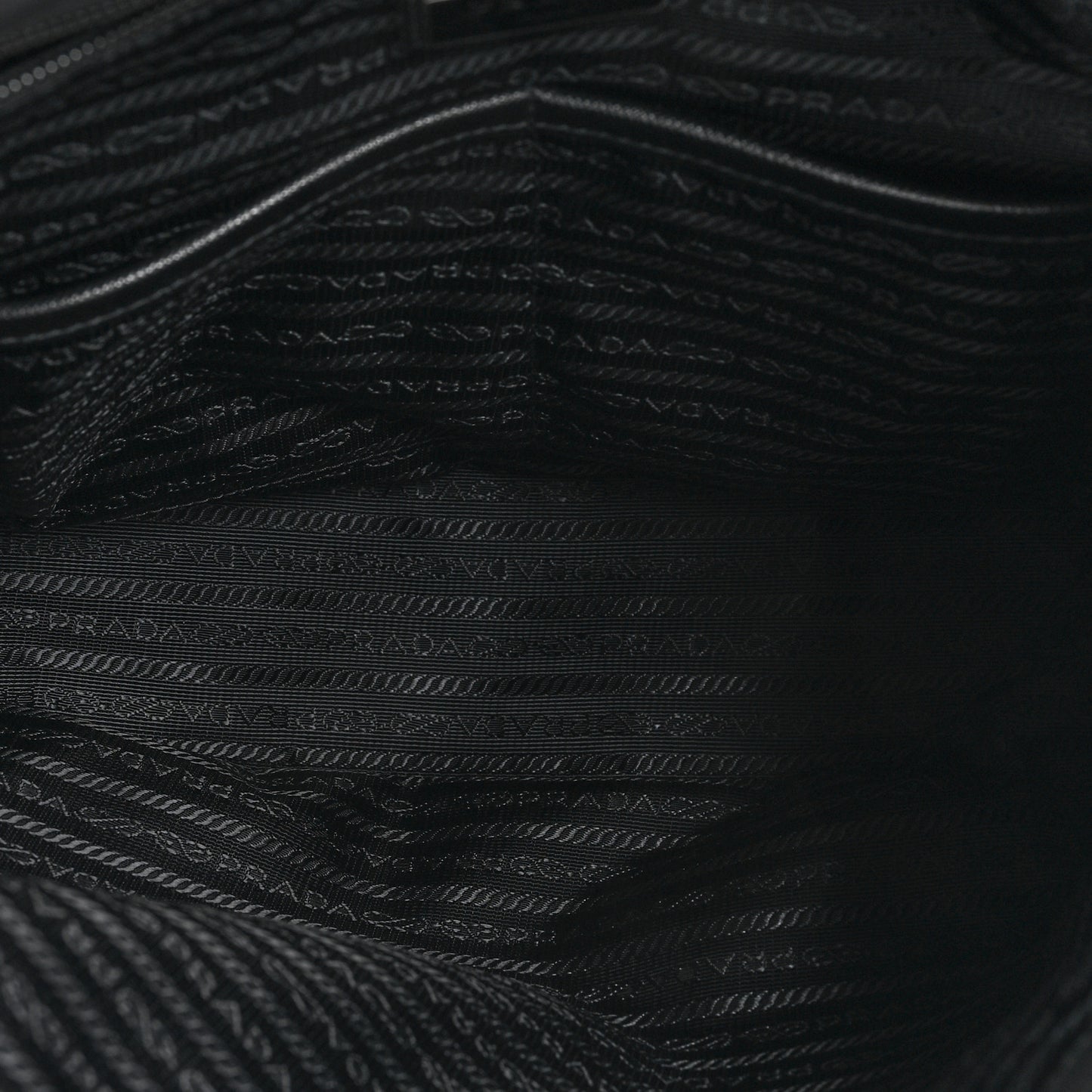 Tessuto Nylon Saffiano Logo Messenger Bag Black