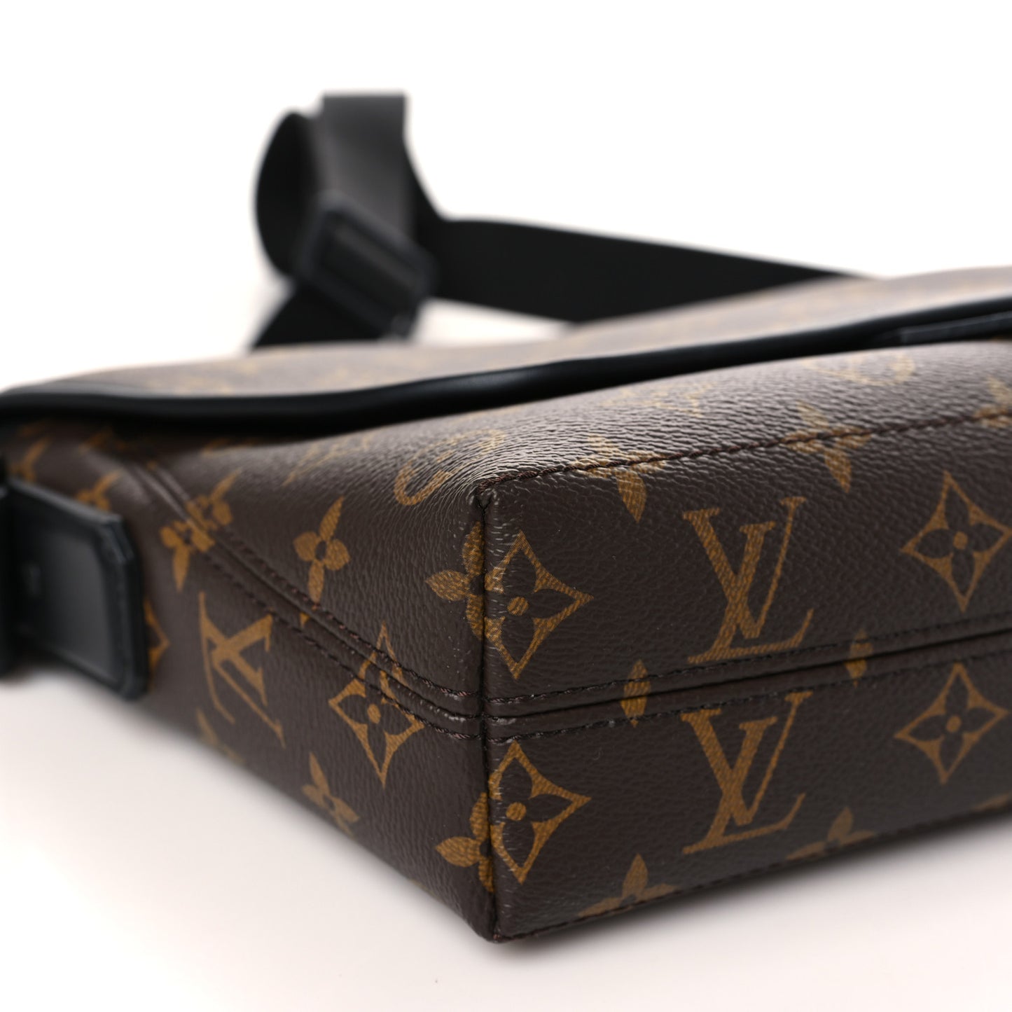 Monogram Macassar Magnetic Messenger