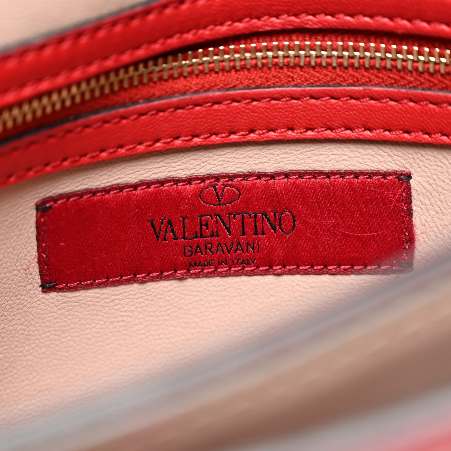 Nappa Rockstud Wristlet Clutch Rosso Valentino