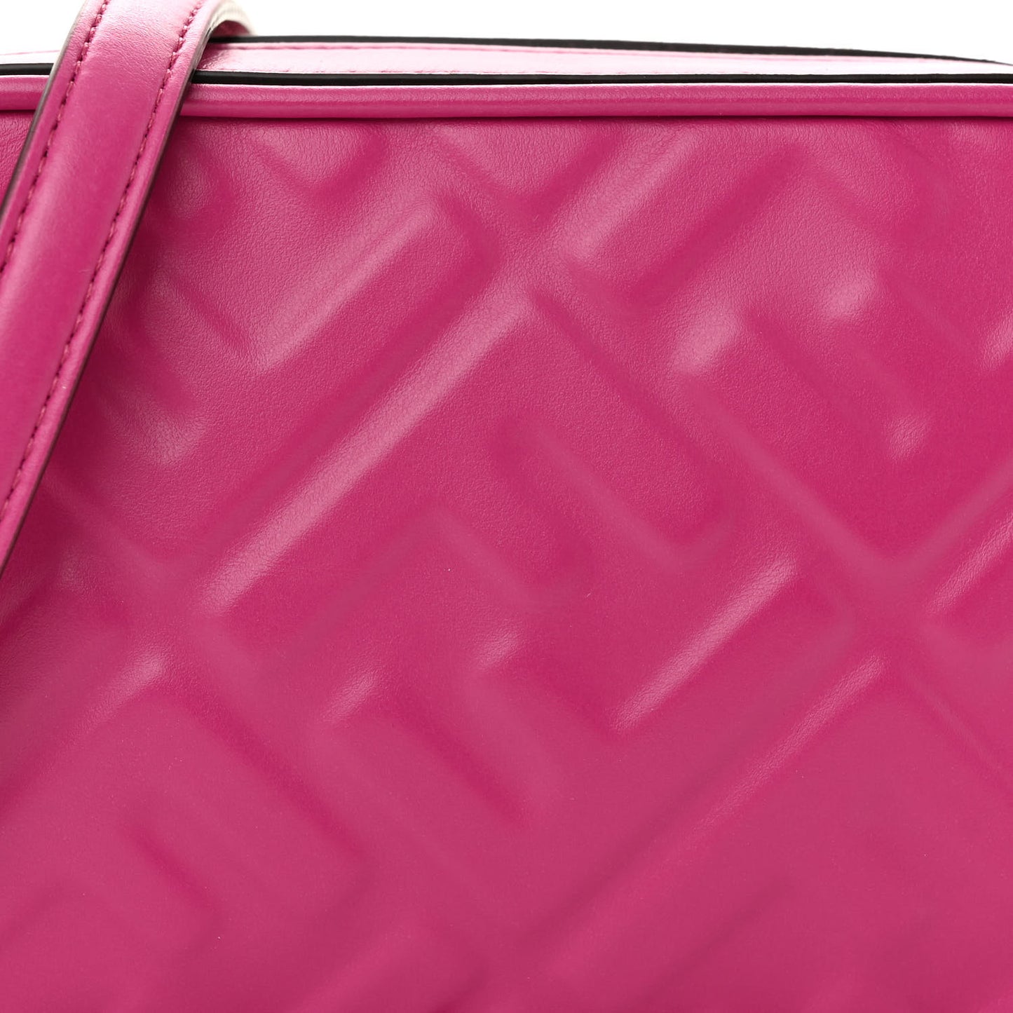 Vitello Epoque FF Embossed Camera Case Ciclamino Pilar