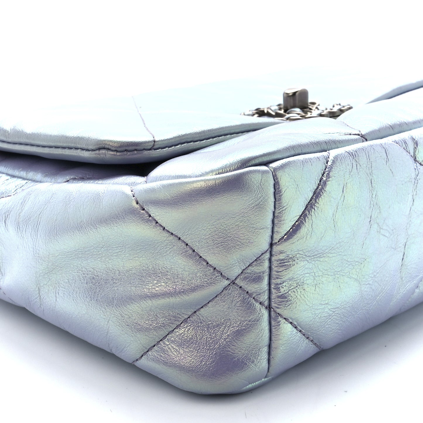 Iridescent Calfskin Quilted Medium Chanel 19 Flap Light Purple Blue