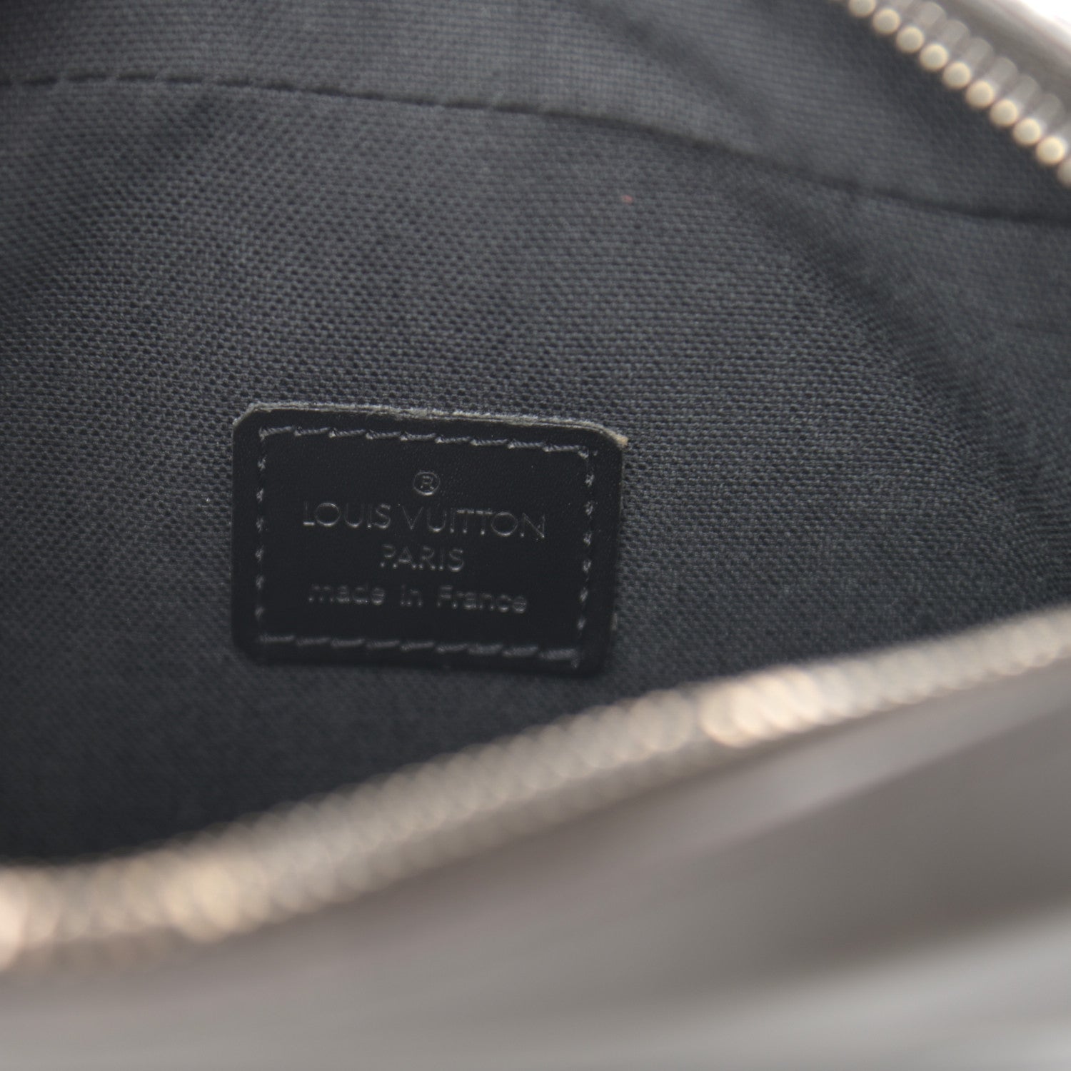 Louis Vuitton Monogram Glace Bobby Cafe 11 of 15