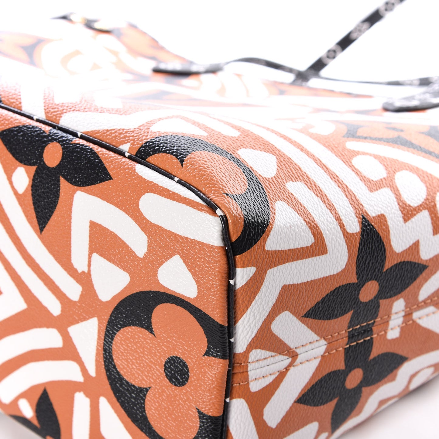 Monogram Giant Crafty Neverfull MM Creme Caramel