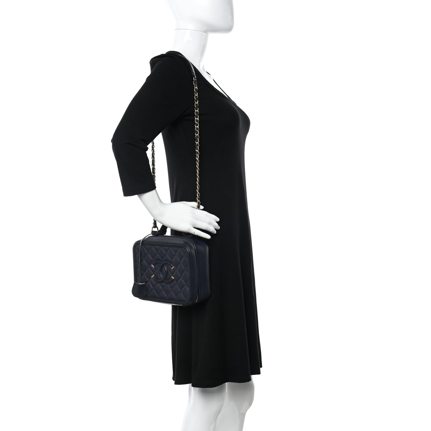 Caviar Quilted Medium CC Filigree Vanity Case Navy