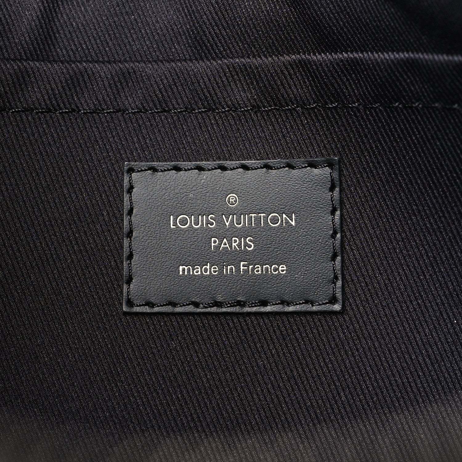 Louis Vuitton Monogram Eclipse Discovery Pochette GM 6 of 8