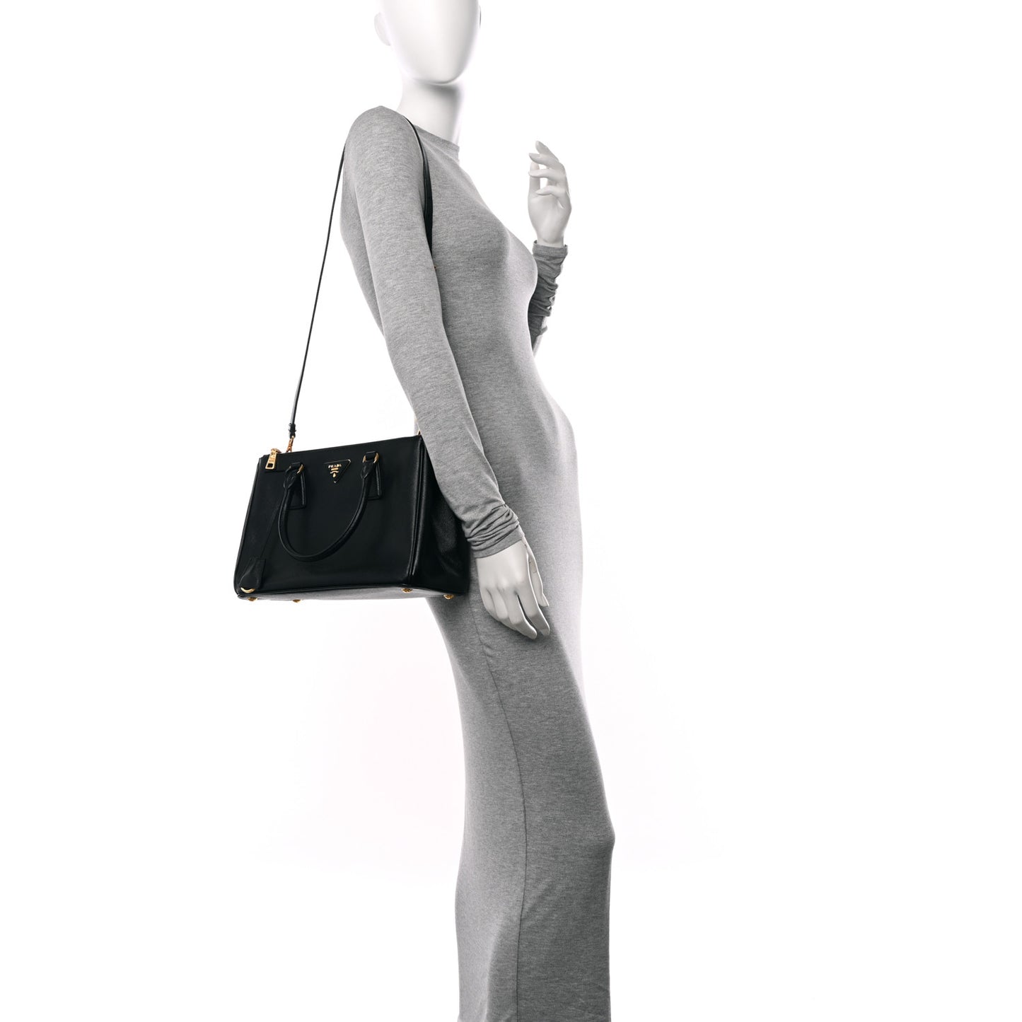 Saffiano Medium Galleria Double Zip Tote Black