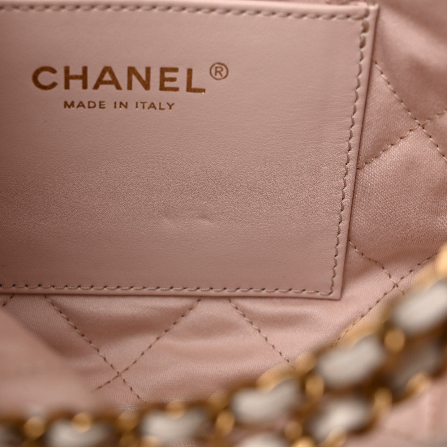 Pearly Shaded Calfskin Quilted Mini Chanel 22 Ecru Golden