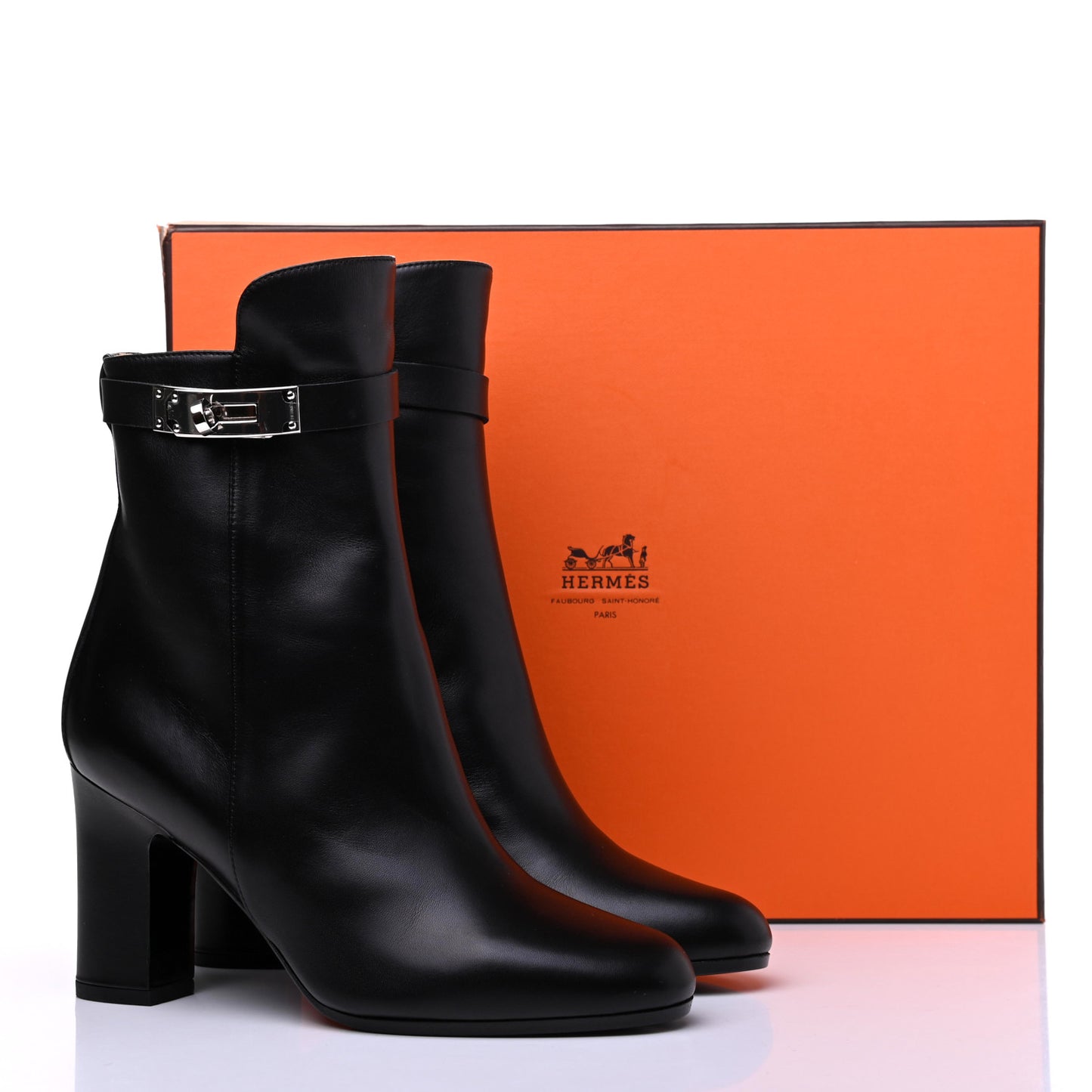 Calfskin Joueuse Ankle Boots 37 Black
