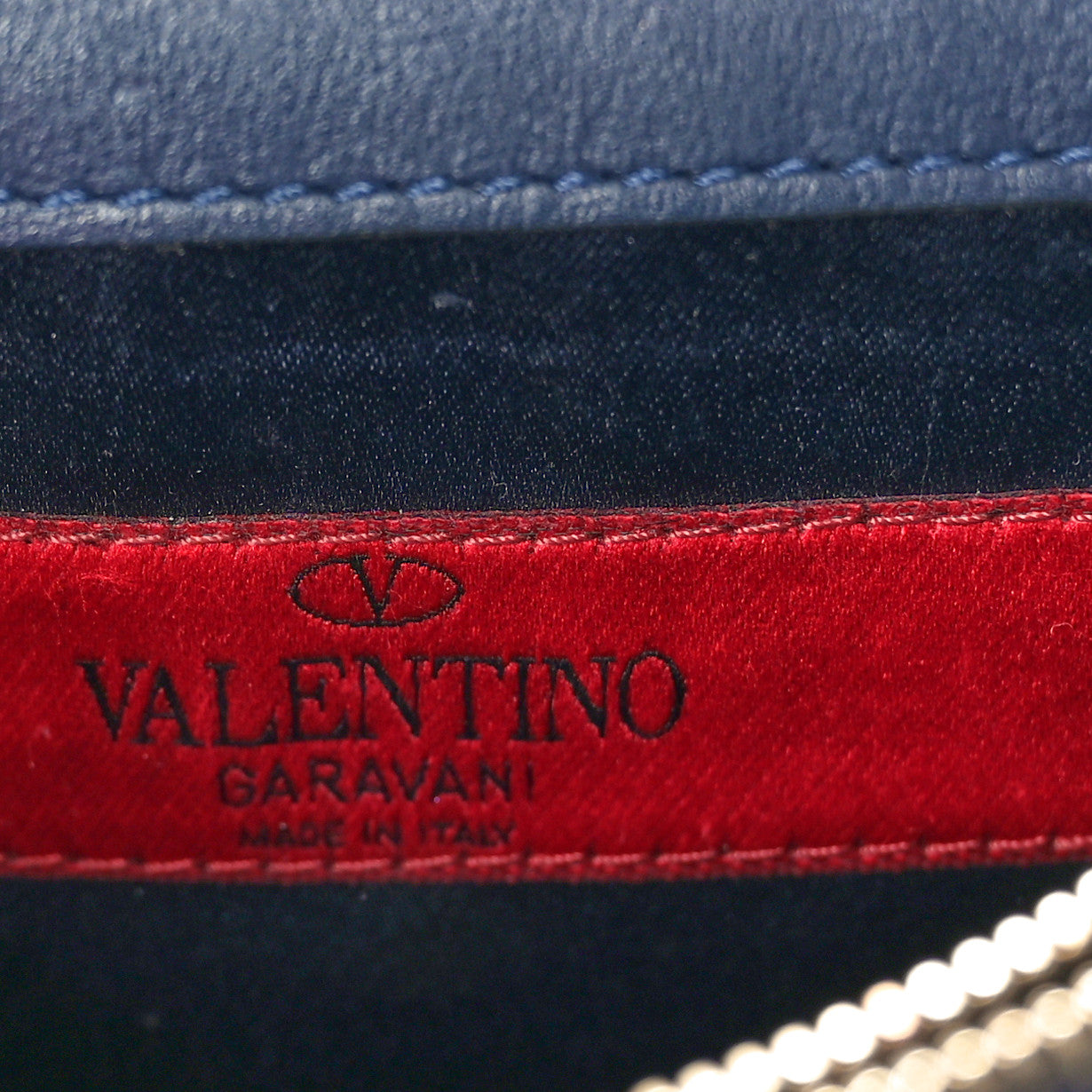 Calfskin Rockstud Wallet on Chain Marine