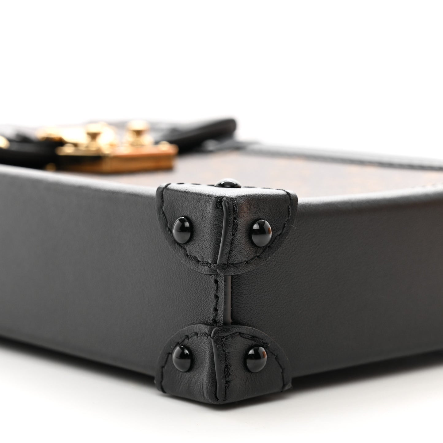 Monogram Pochette Trunk Verticale Black