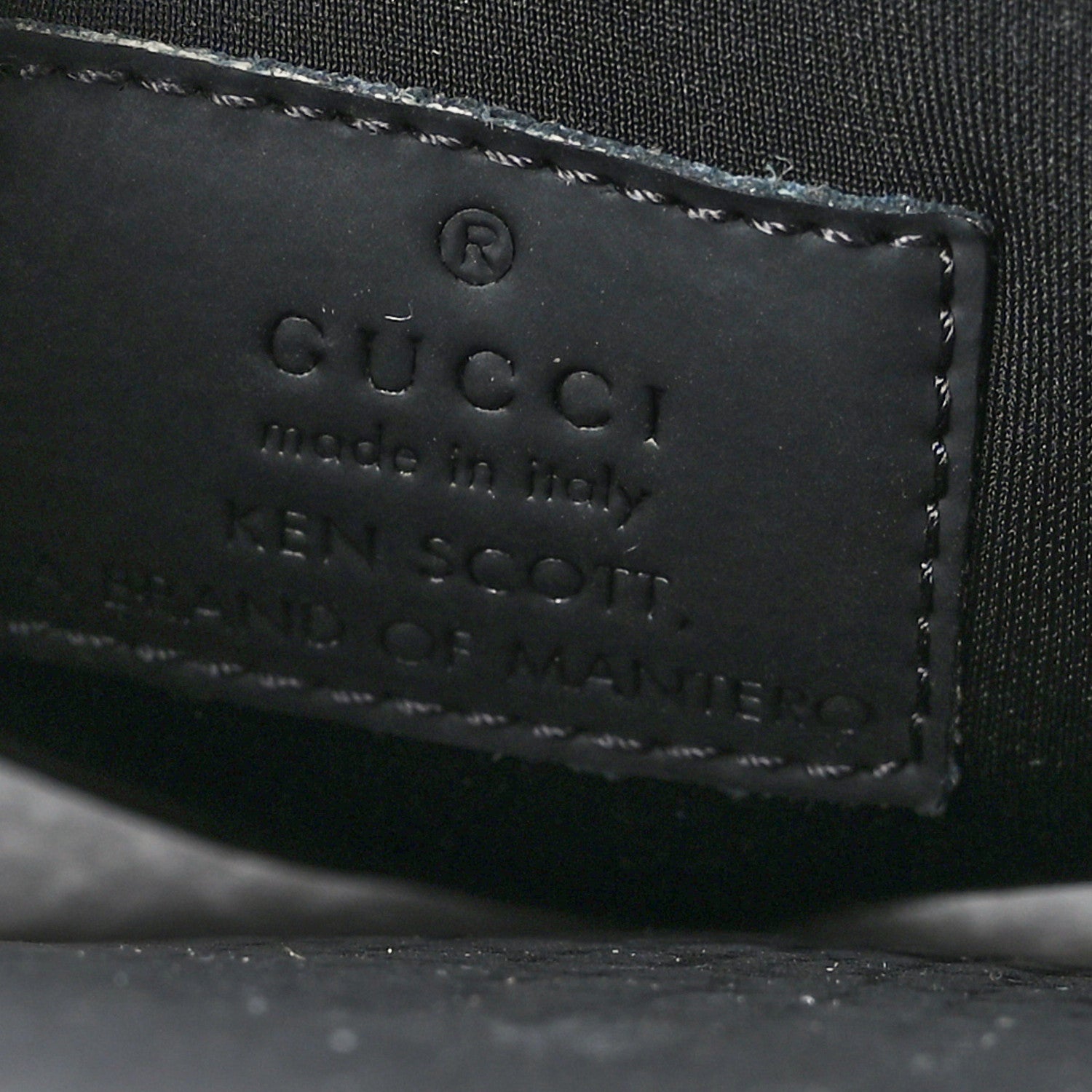 Gucci X KEN SCOTT Rubber Infinity Jenni Interlocking G Womens Pool Slide Sandals 35 Black Pink 6 of 6