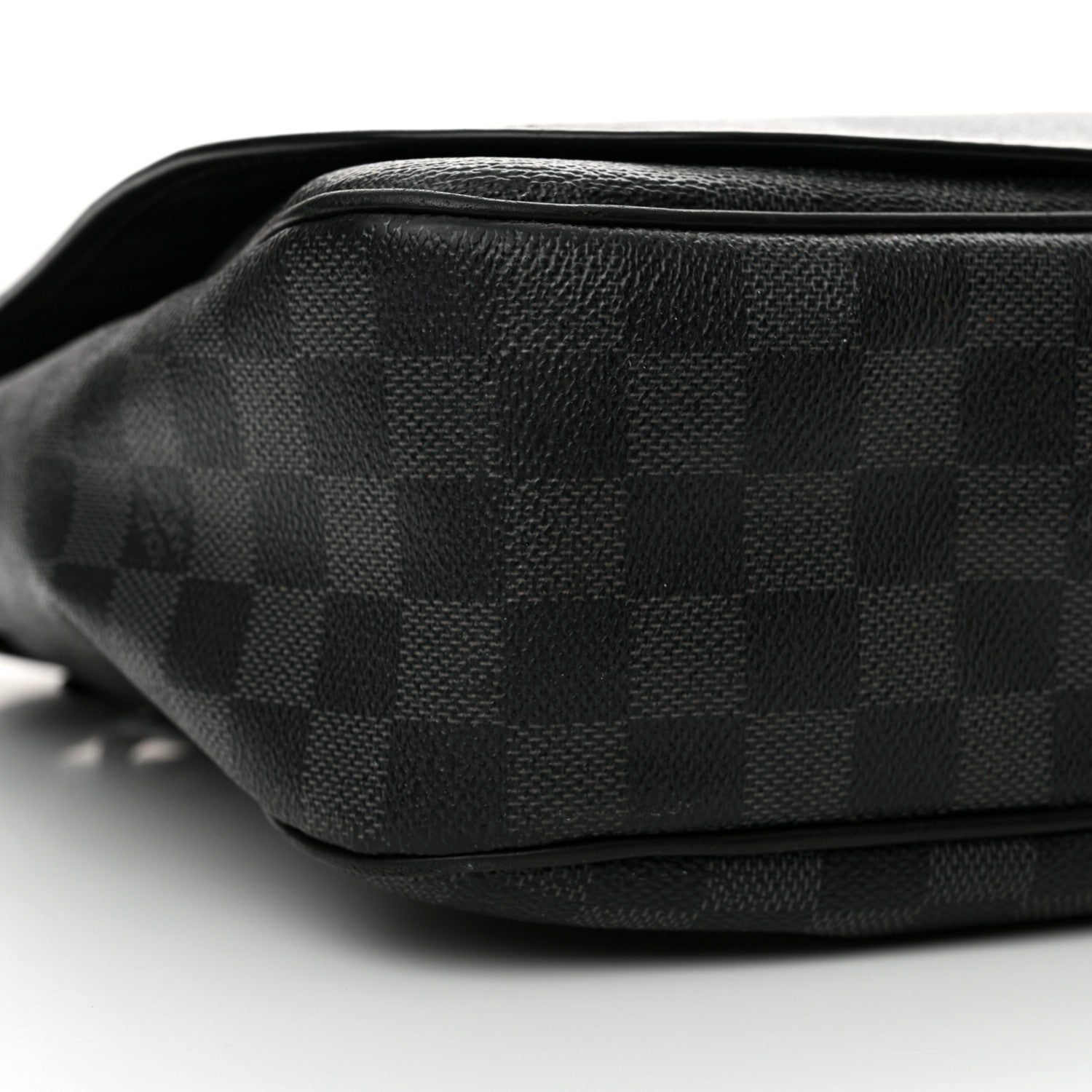 Louis Vuitton Damier Graphite Daniel GM 8 of 23