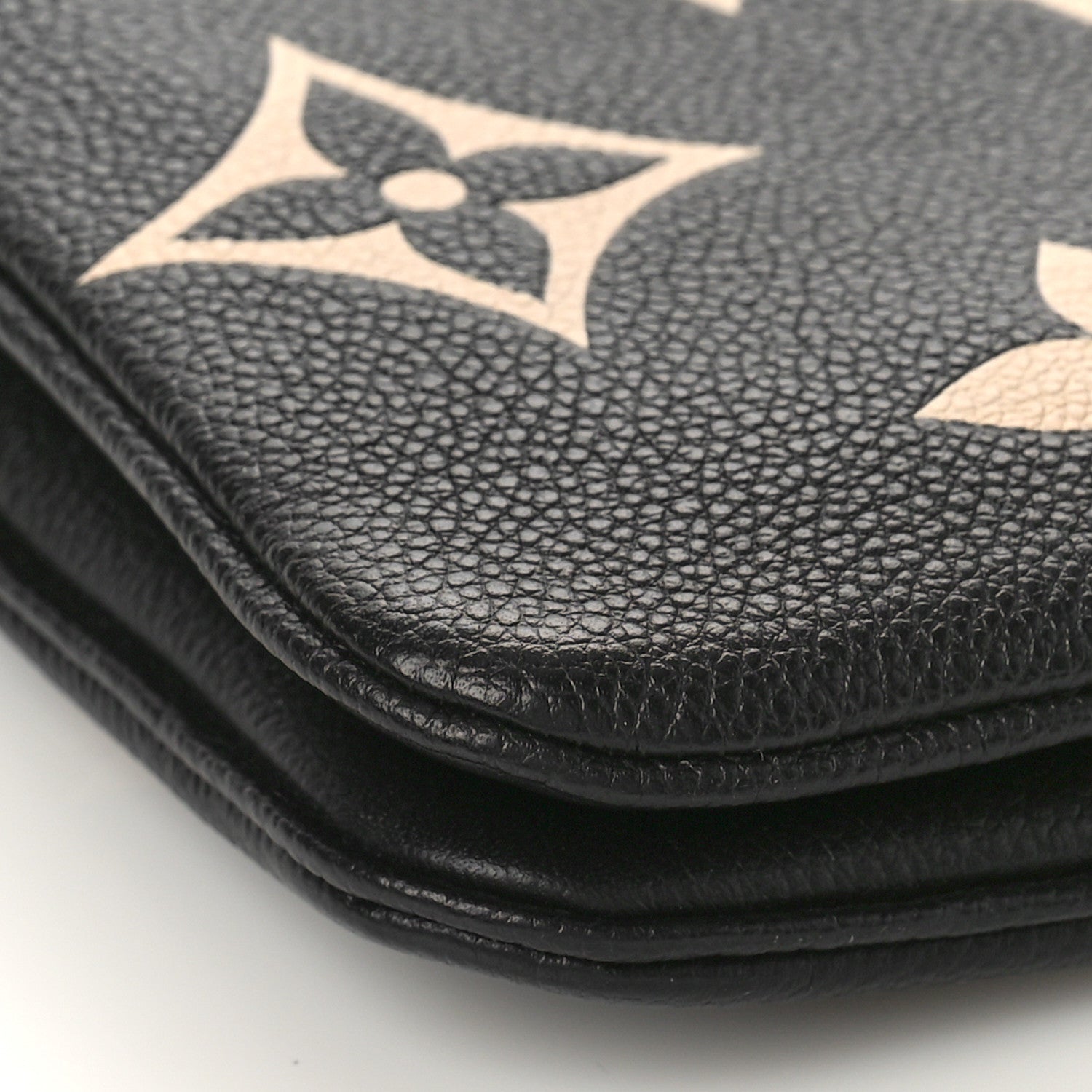 Louis Vuitton Empreinte Monogram Giant Double Zip Pochette Black Cream 7 of 8