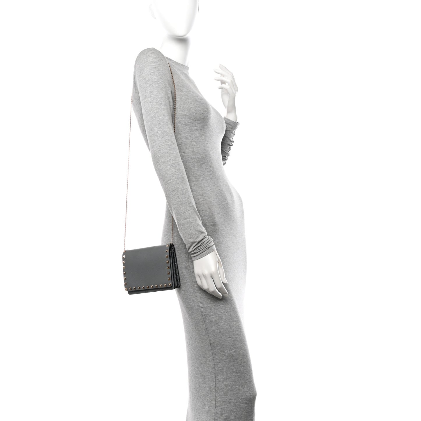 Pebbled Calfskin Rockstud Wallet on Chain Pastel Grey