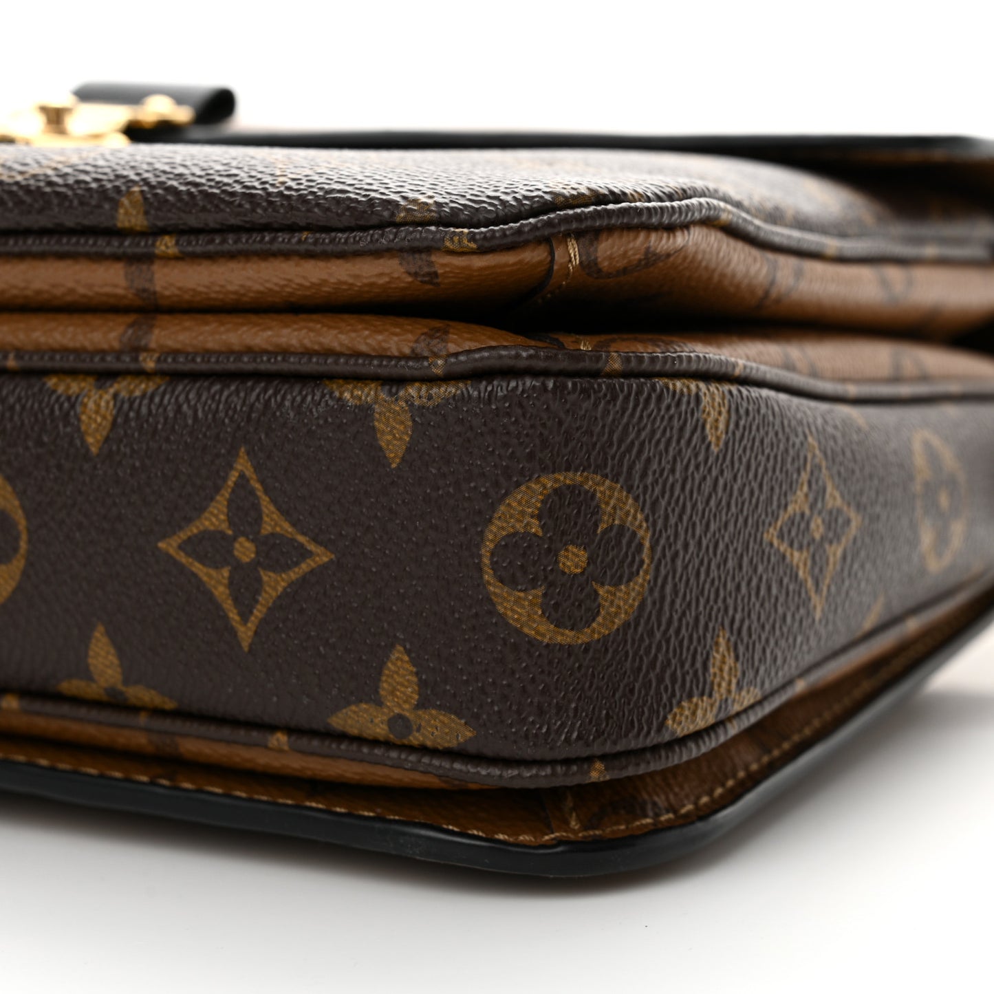 Reverse Monogram Pochette Metis