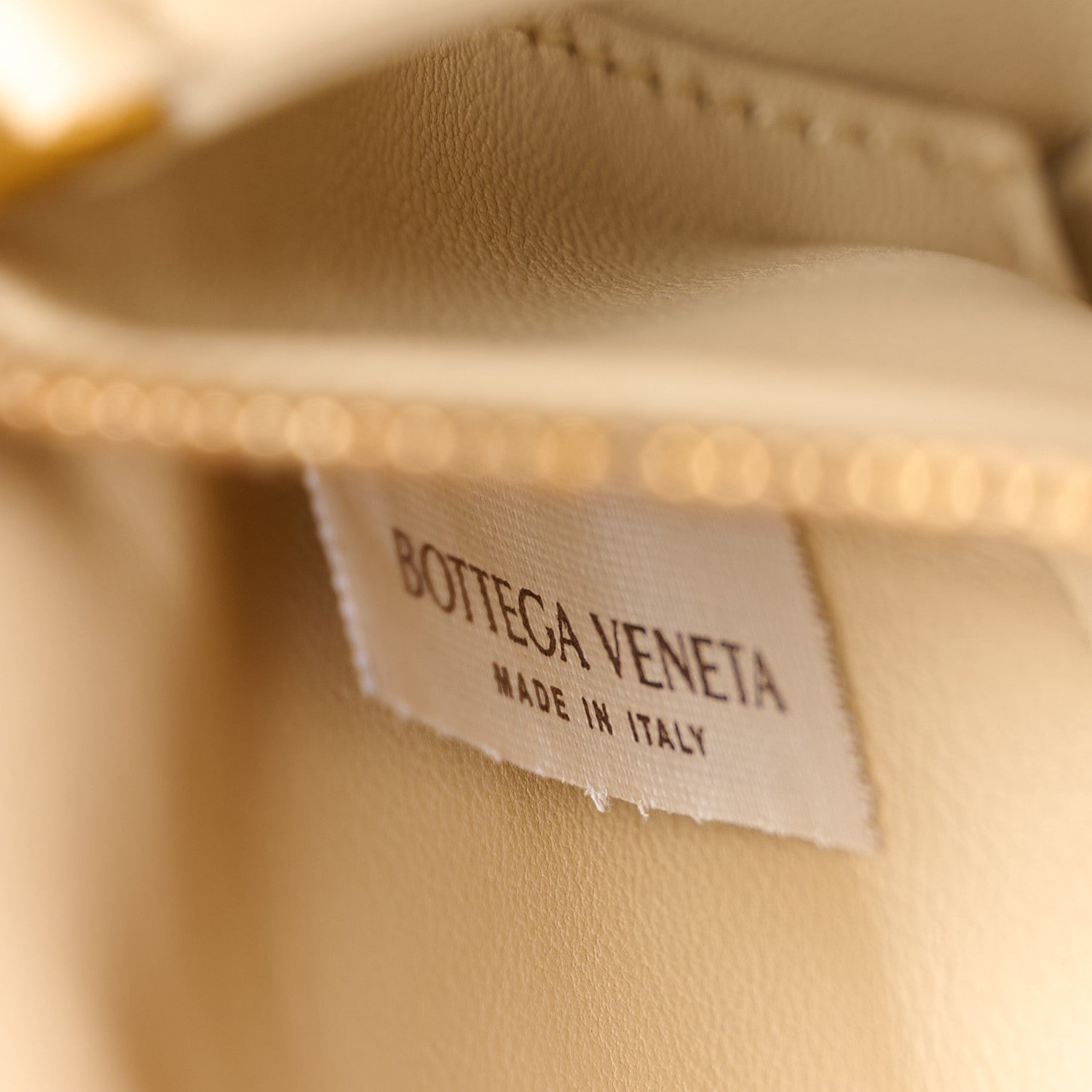 Bottega Veneta Patent Maxi Intrecciato Cassette Crossbody Bag Beige 7 of 15