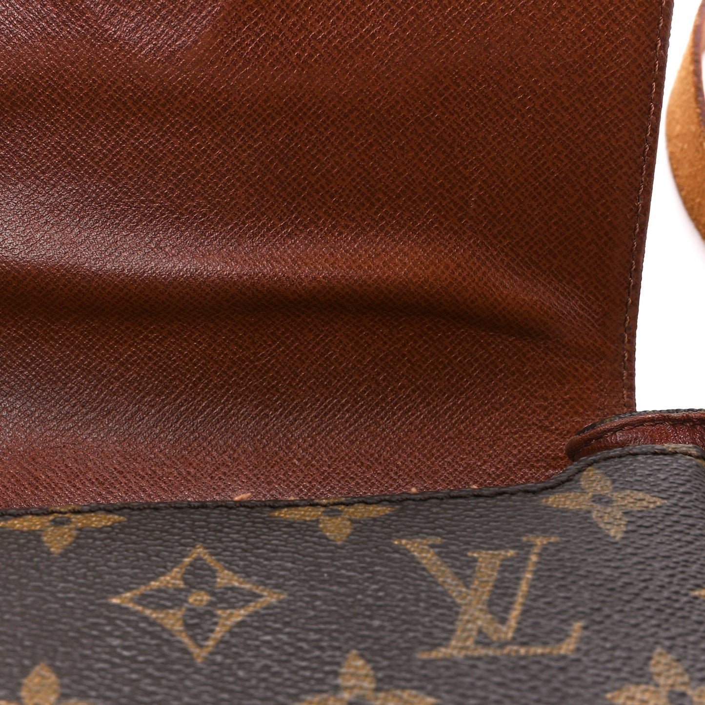 Monogram Cartouchiere 17