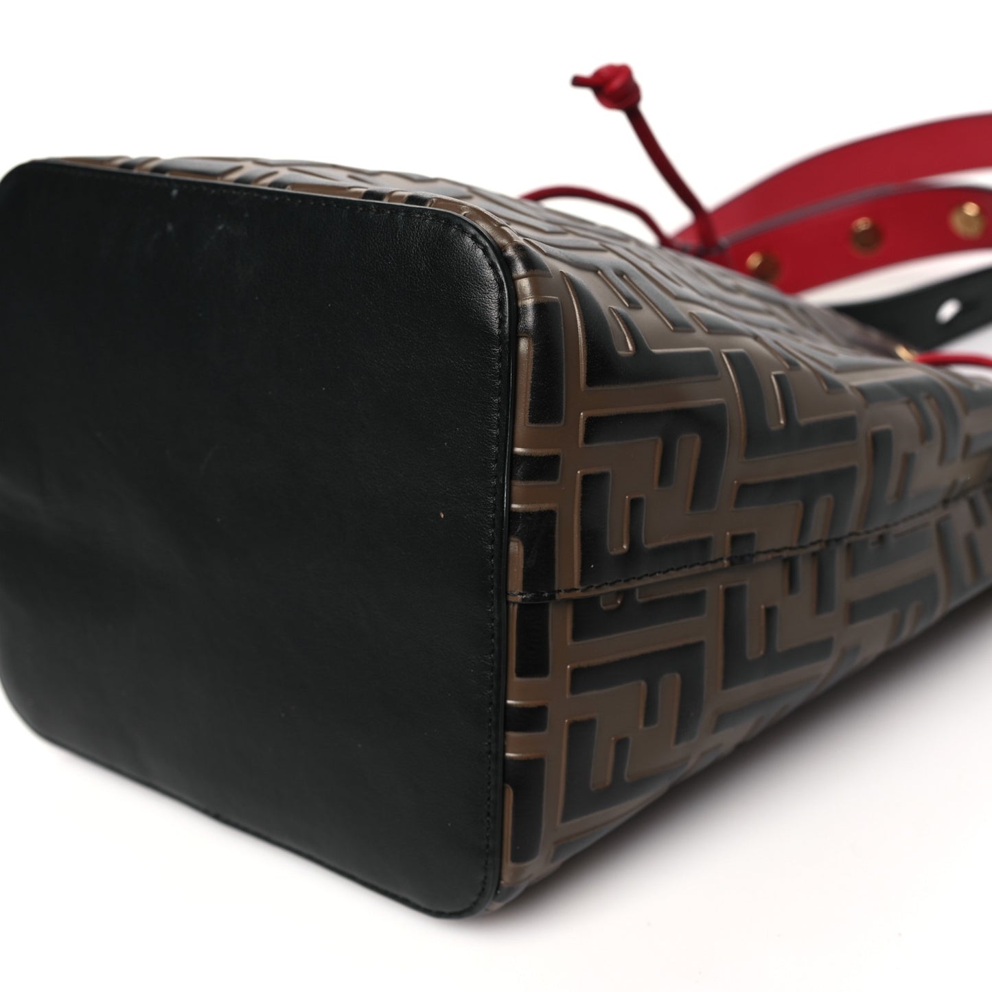 Vitello Grace F is Fendi Bi-Color FF 1974 Embossed Grande Mon Tresor Bucket Bag Maya Black Fragola